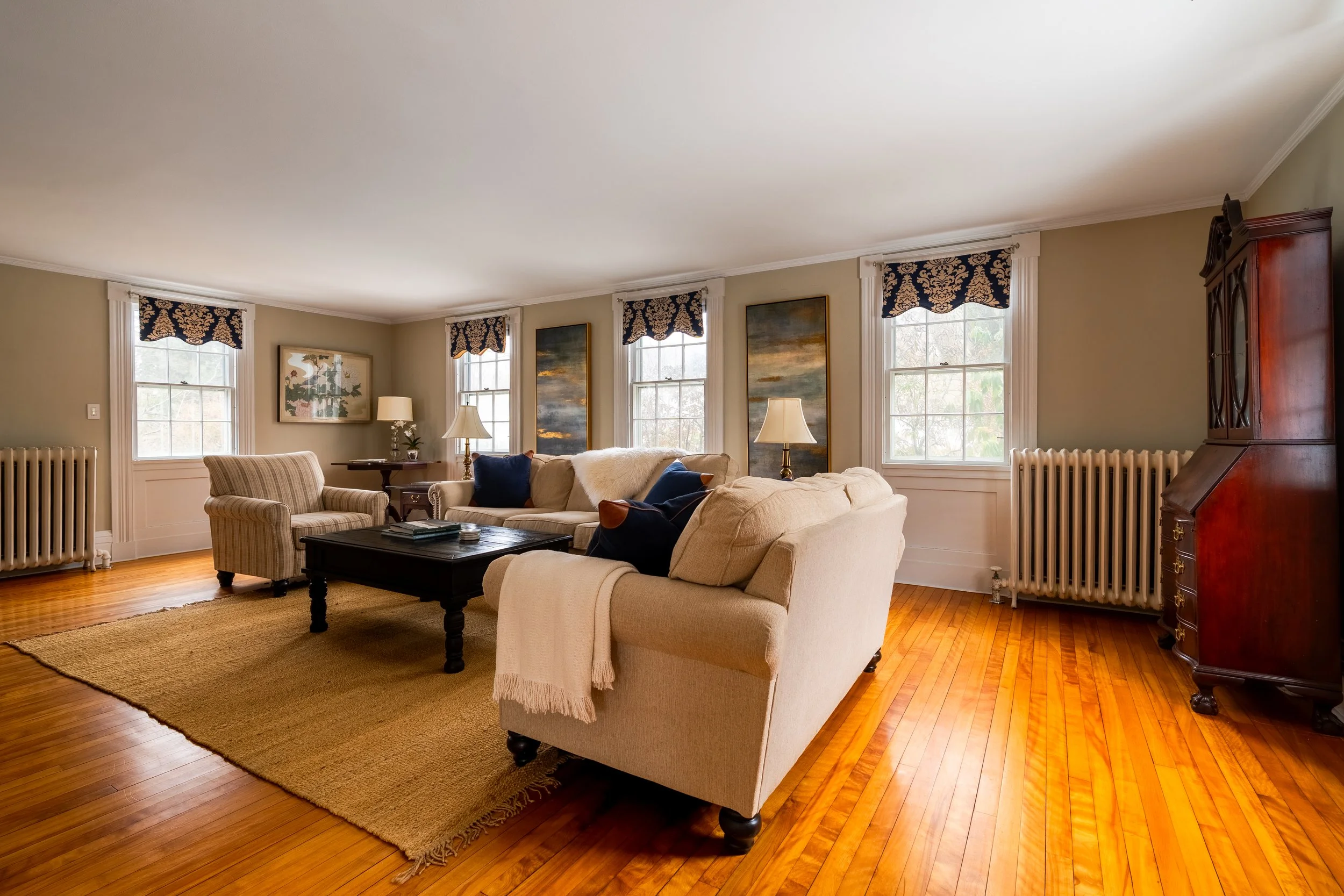 Three Sisters House-33.jpg