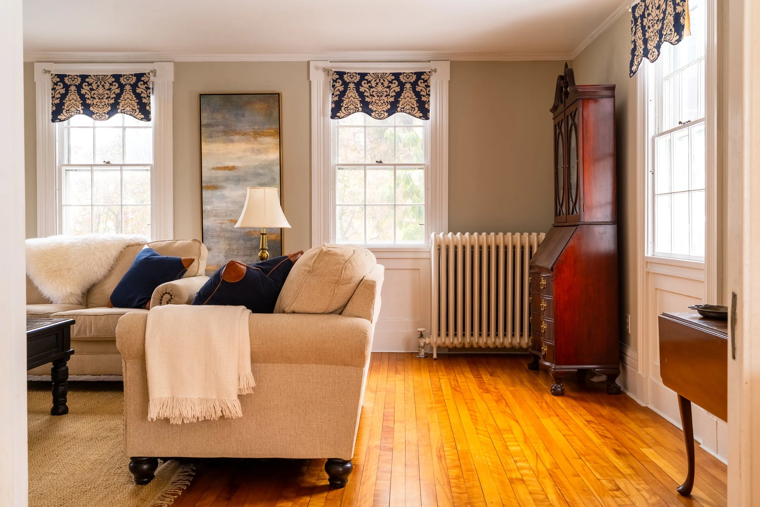 Three Sisters House-39.jpg