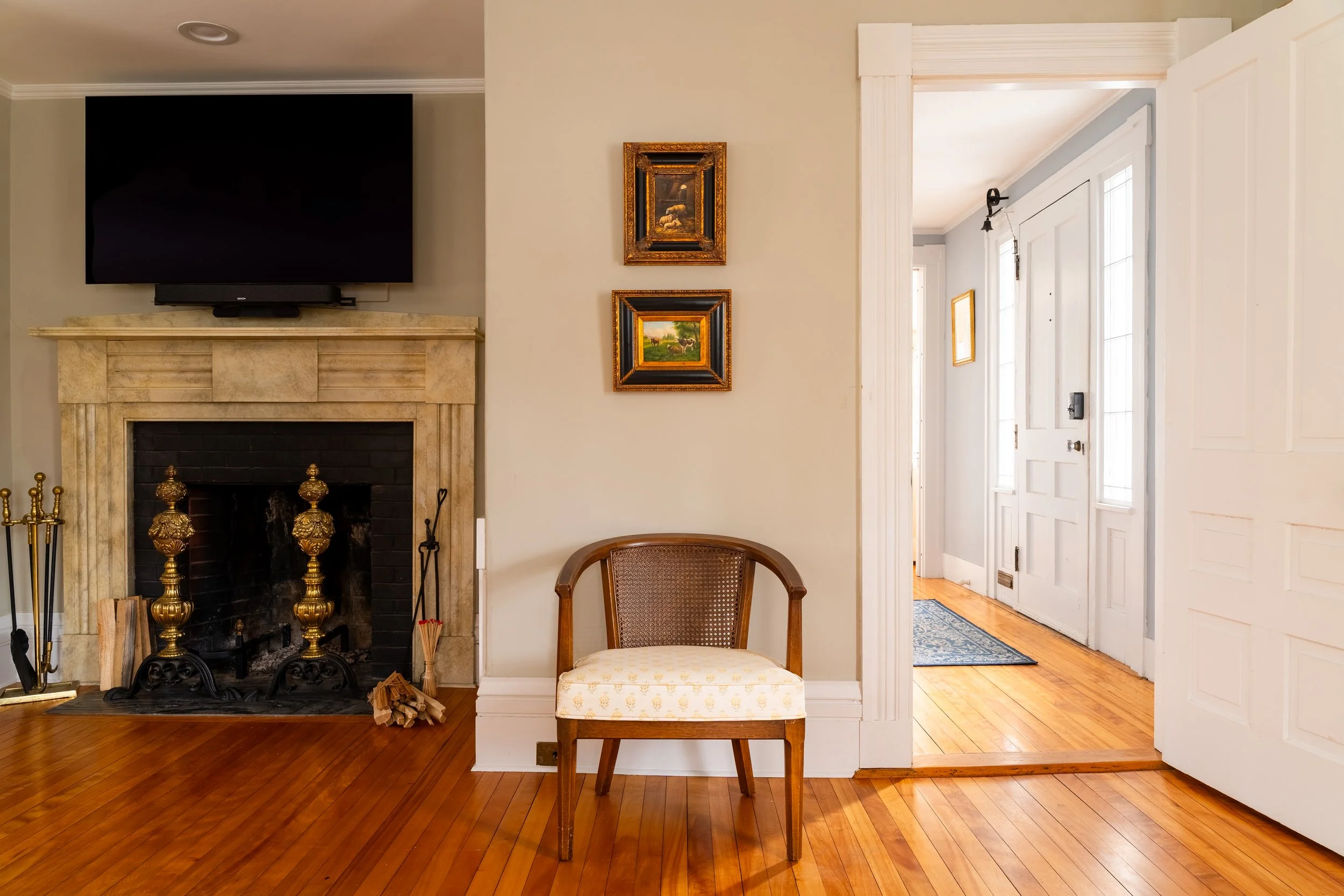 Three Sisters House-94.jpg