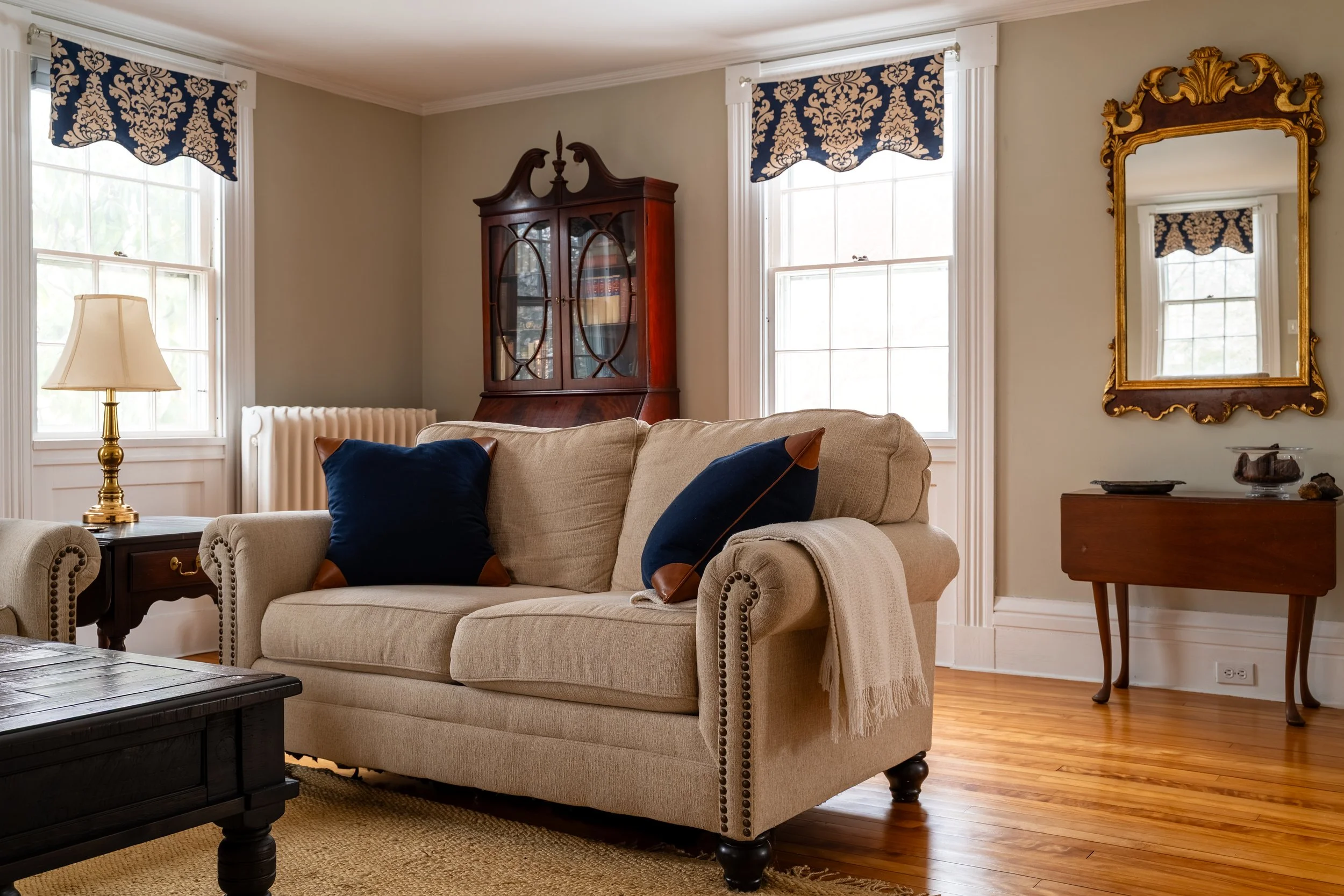 Three Sisters House-97.jpg