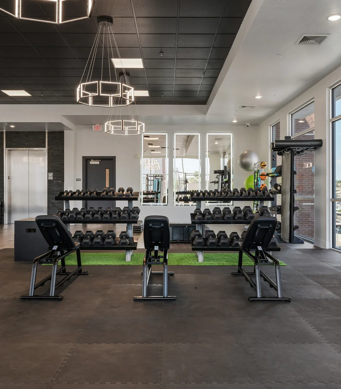 605 place-web-61.webp