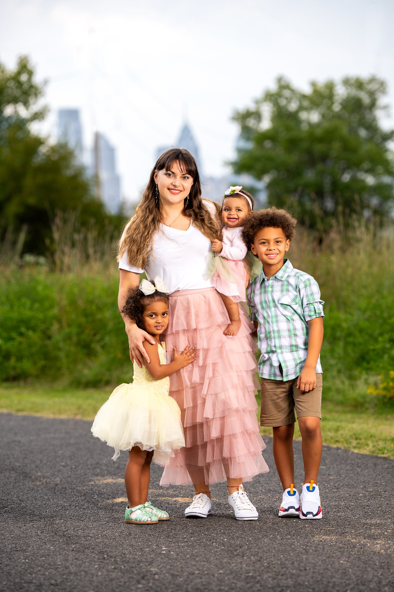 Outdoor family portrait photography Philadelphia photographer Ran With A Cam