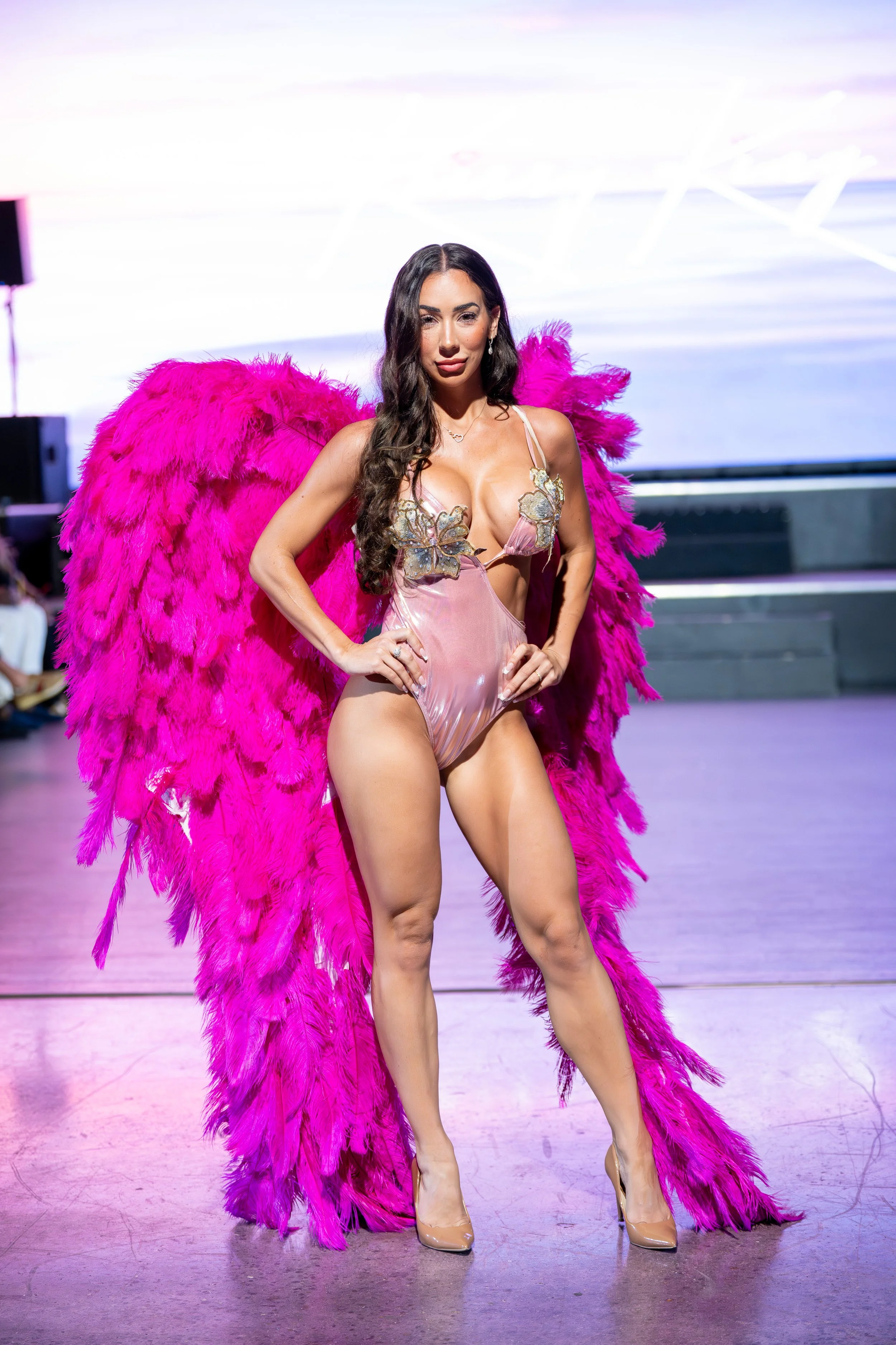 Philadelphia fashion photographer specializing in runway photography, editorial portraits, designer campaigns, and fashion events. View professional fashion and editorial photography by Ran With A Cam.