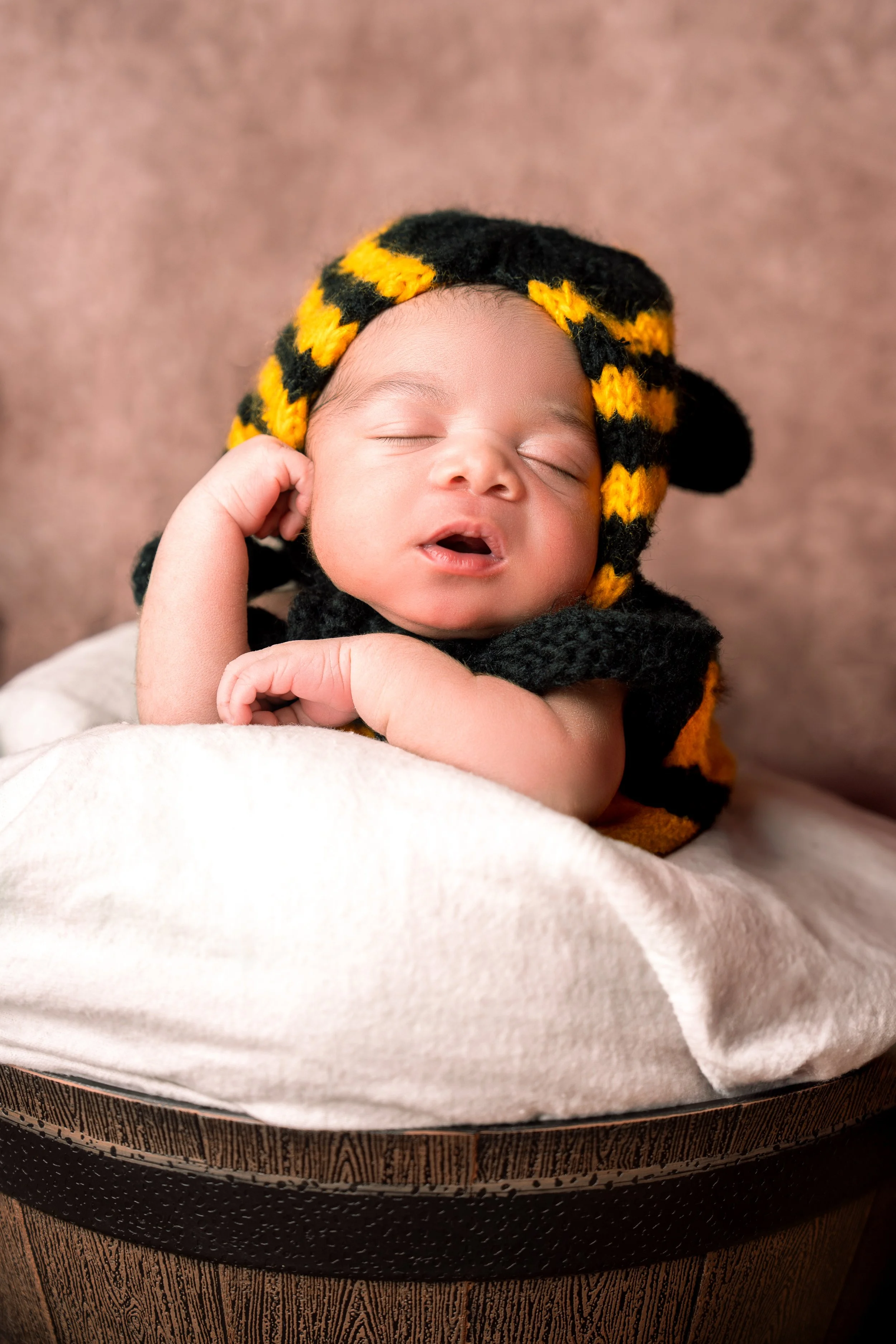 Newborn baby portrait photography in Philadelphia by Ran With A Cam