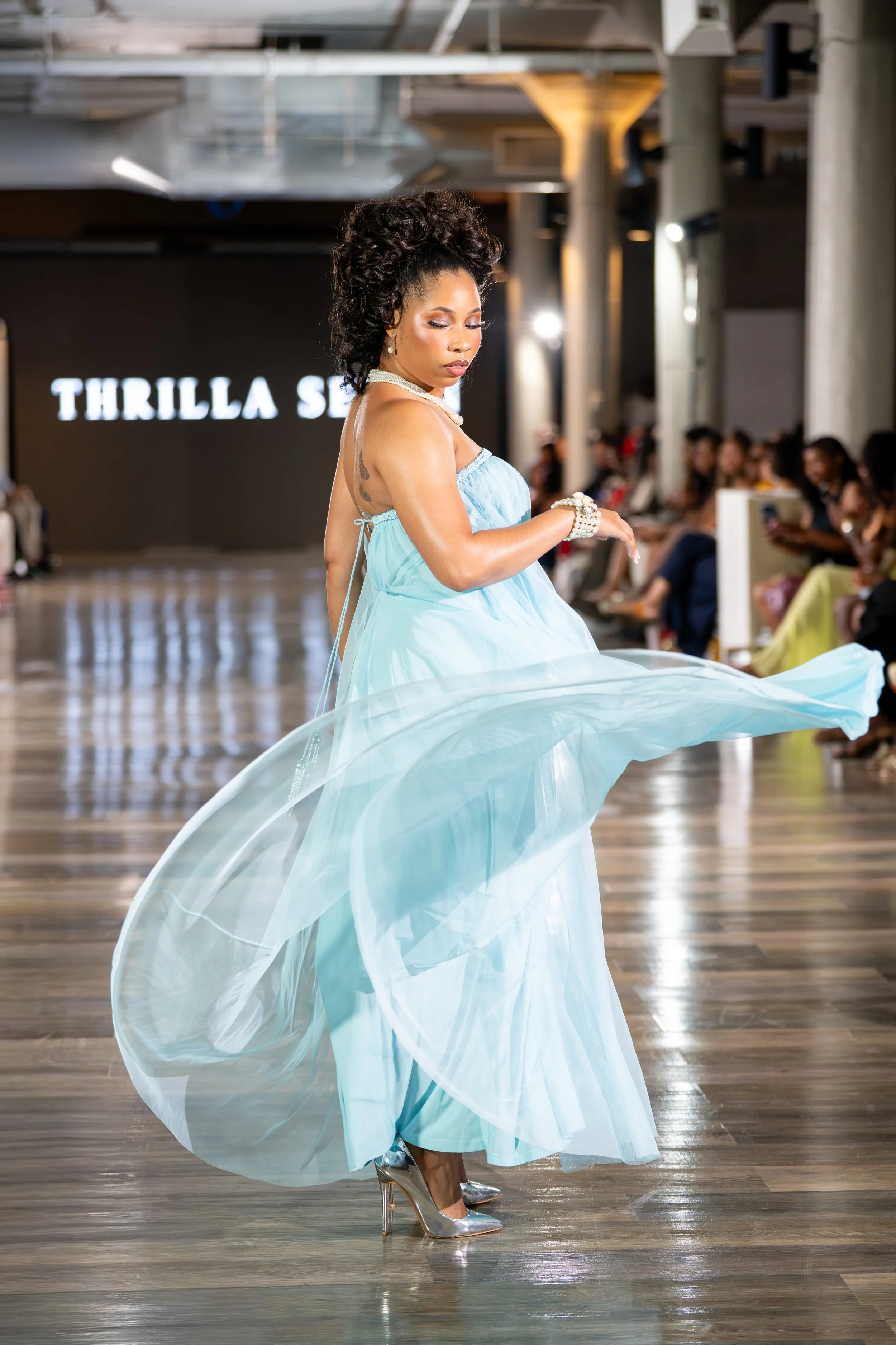 Professional runway photography in Philadelphia featuring fashion weeks, designer showcases, and live runway productions. View high-quality runway coverage by Ran With A Cam.
