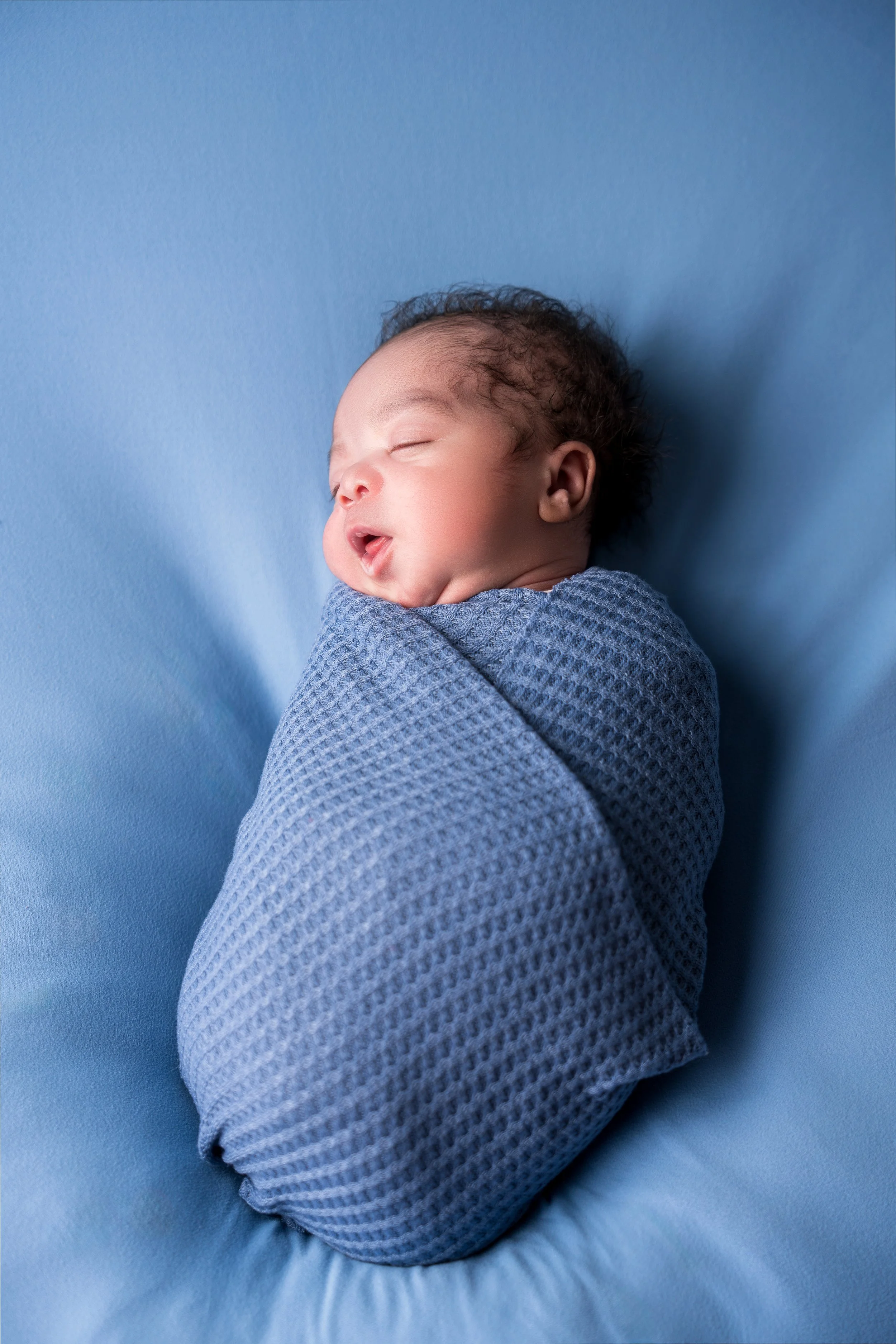 Studio newborn photography portrait Philadelphia by Ran With A Cam