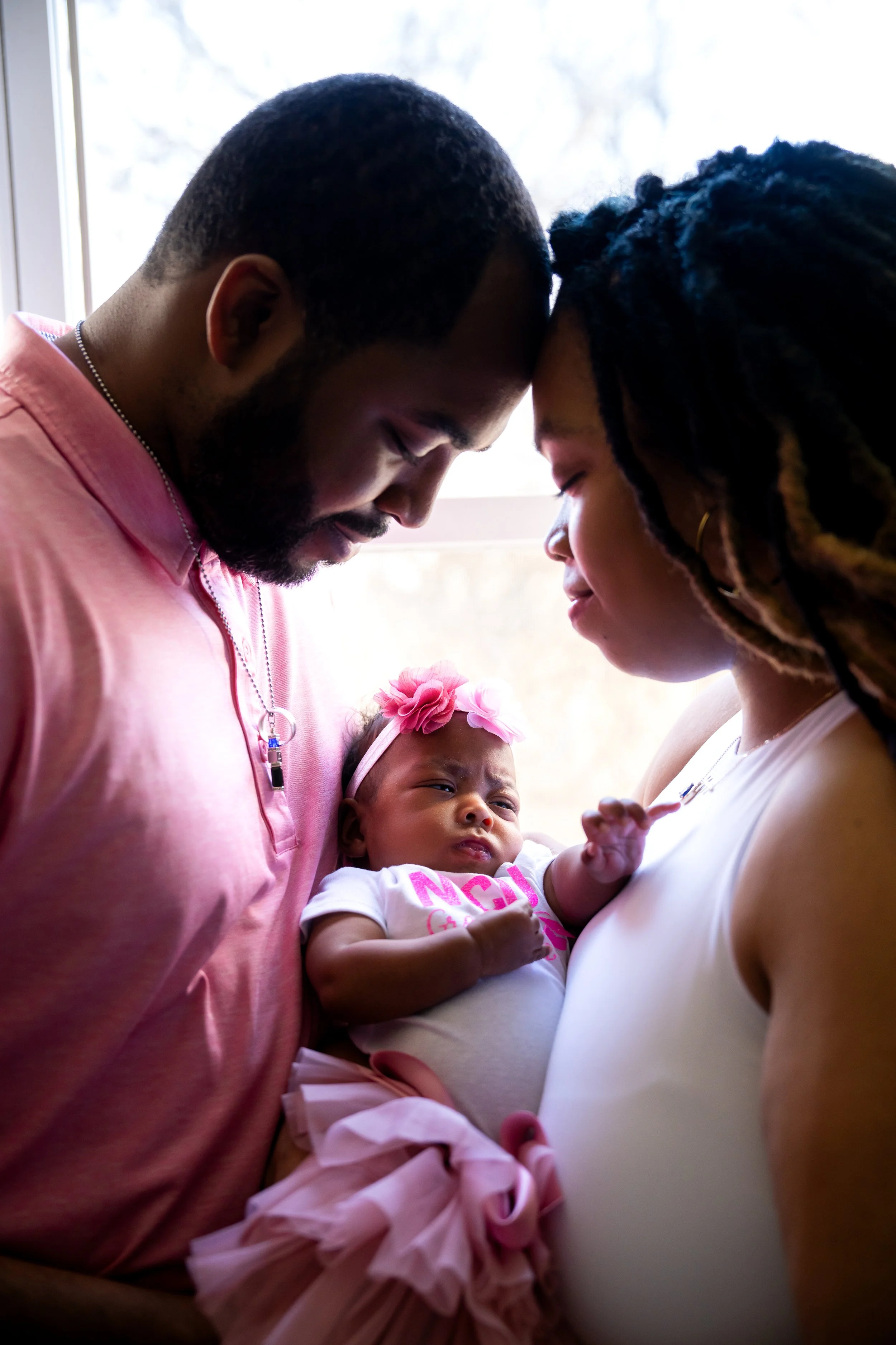 Family newborn lifestyle photography in Philadelphia by Ran With A Cam