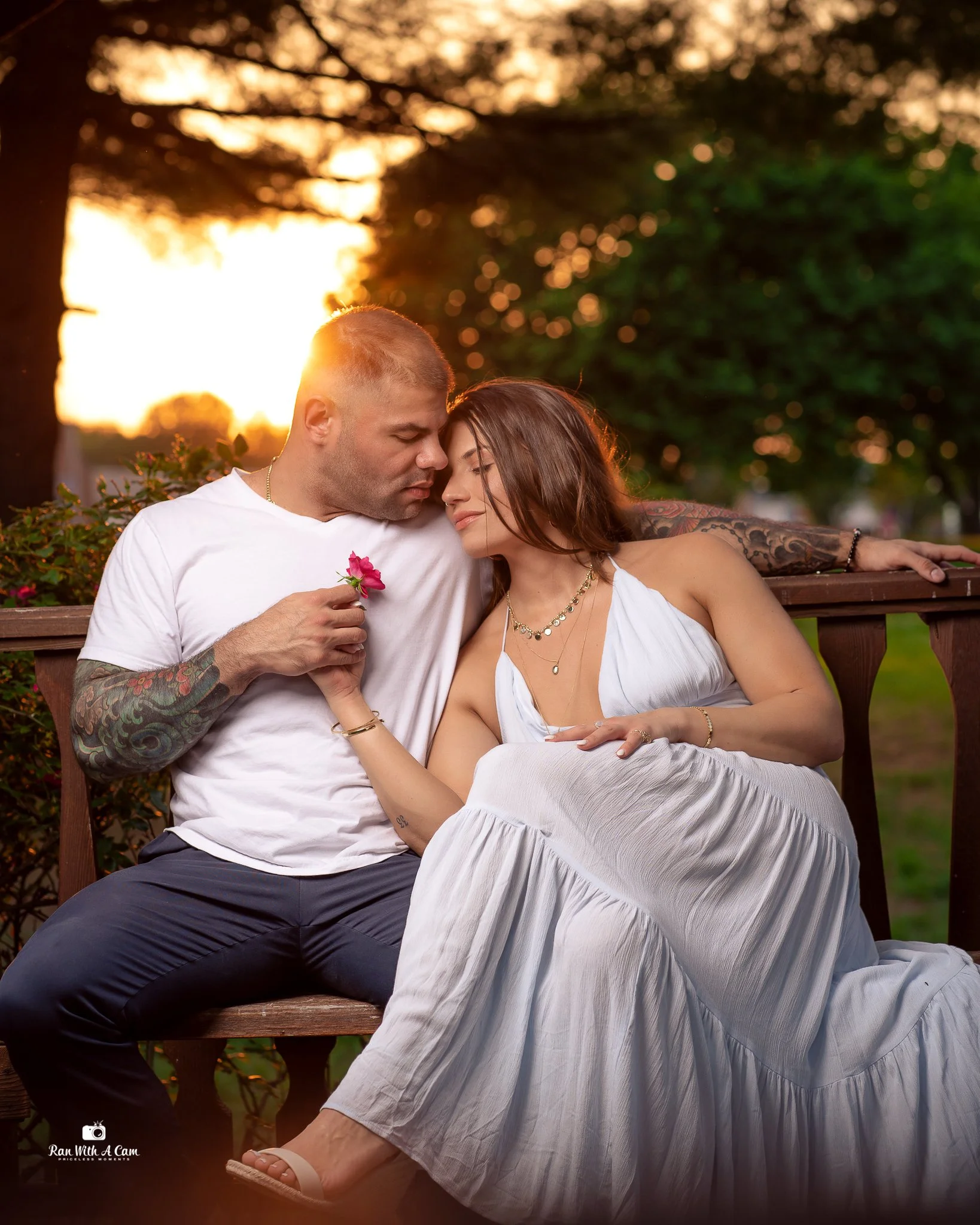 Golden hour couples photography in Philadelphia by Ran With A Cam