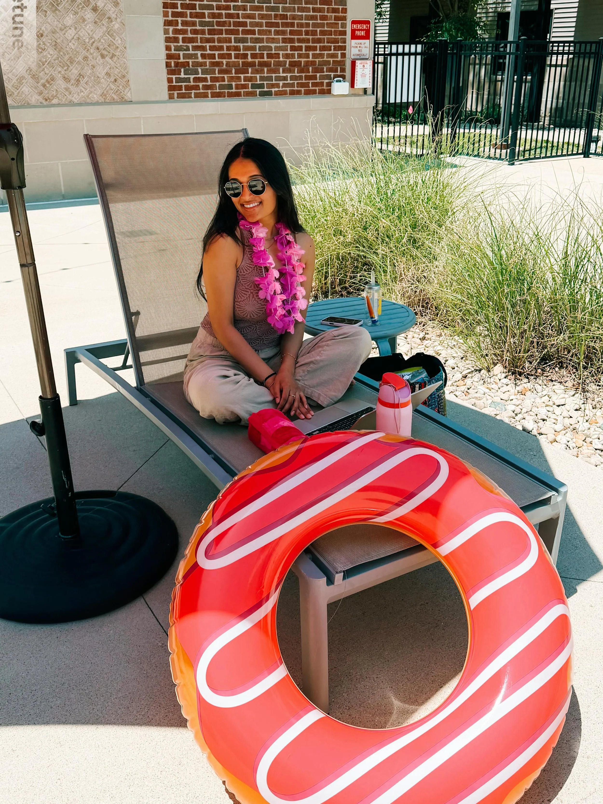 More days like today plz 🌸🩷🦩

#thegriff #tosu #summer #poolside #columbus