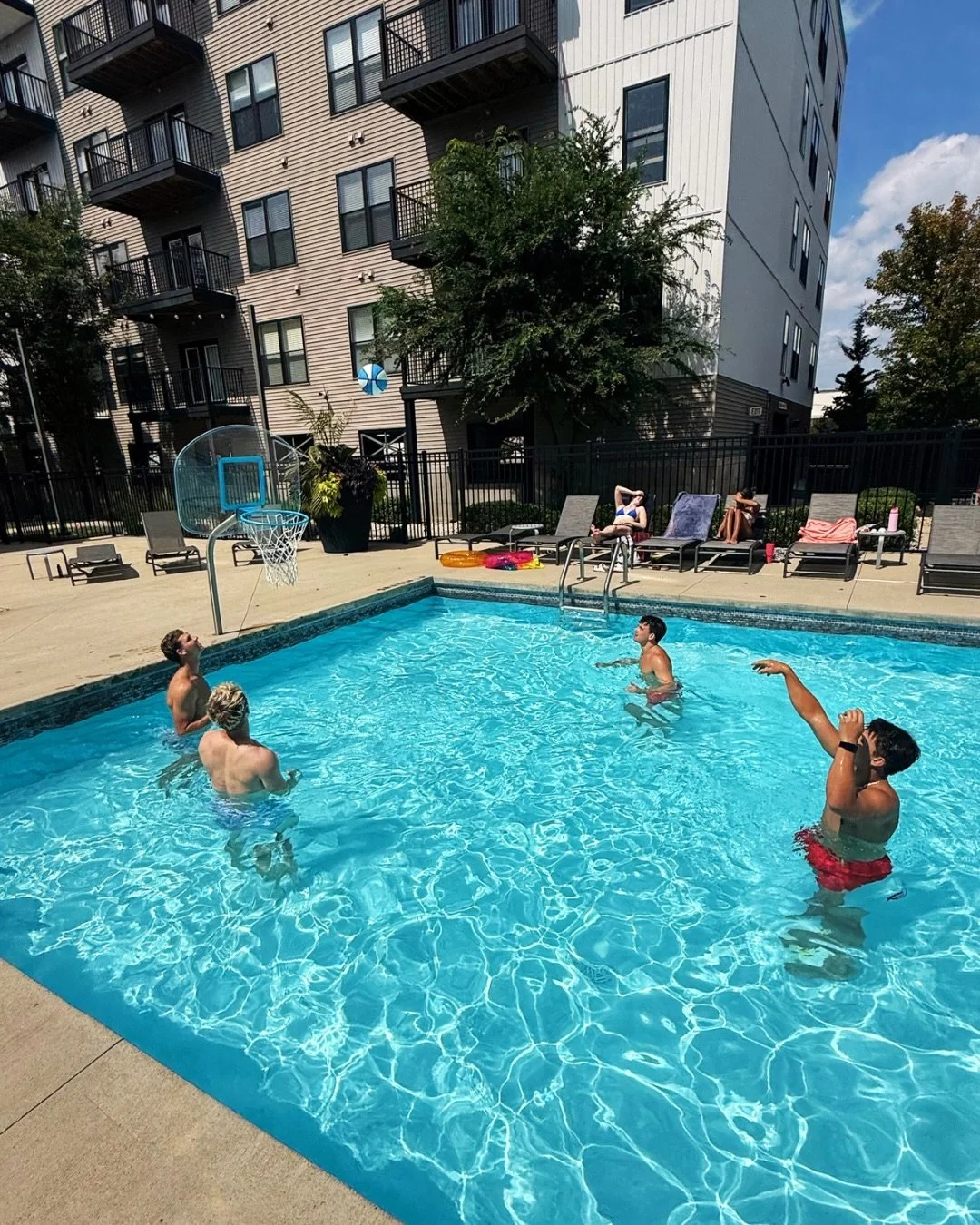 Labor Day Weekend at The Griff ☀️🏀🍔

Nothing beats grilling out with the crew and pool days that turn into pickup basketball. This is exactly what a long weekend at The Griff looks like 🩵

Quick reminder: our office will be closed Monday, Sept 7th
