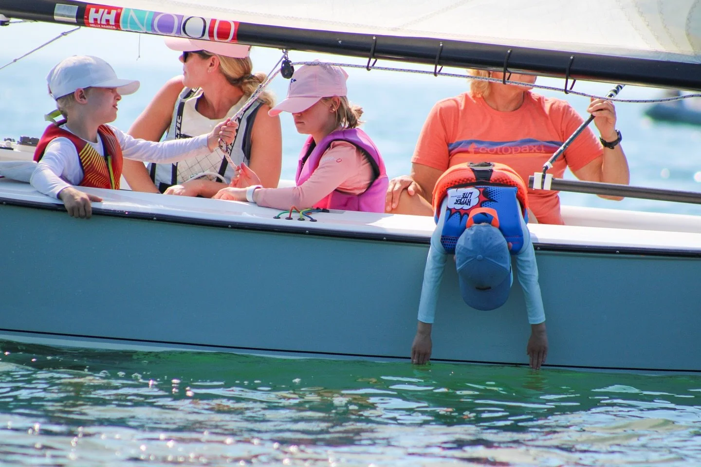 TEAM OOP! Three years old!!!! Look at these little oops sailing with Debbie the Best 🥹 

@deborahdooda @intlightning @buffalocanoeclub