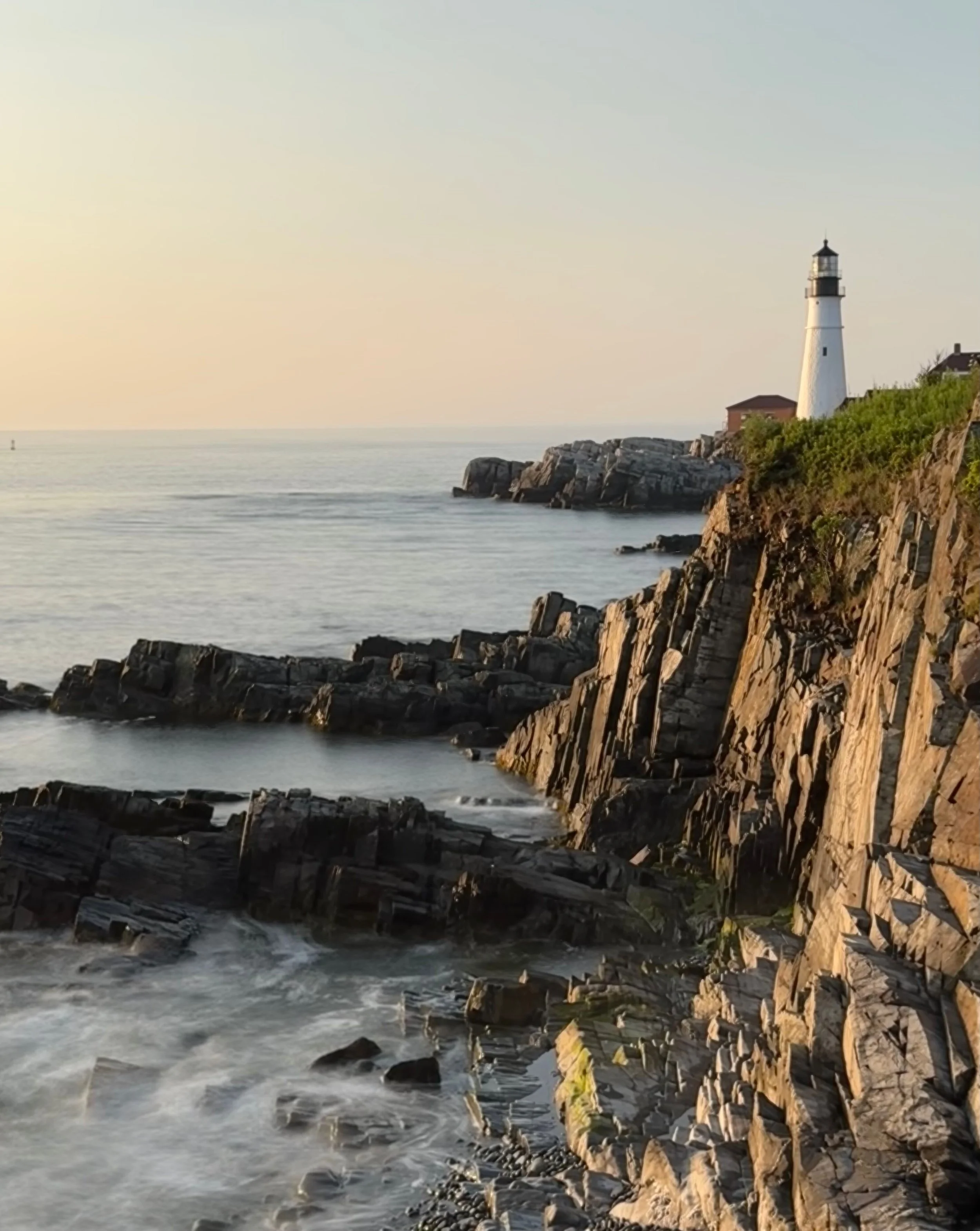 Portland Head Light cliff.jpg