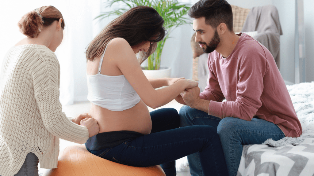 What Does a Doula Do? Benefits of Hiring a Birth Doula