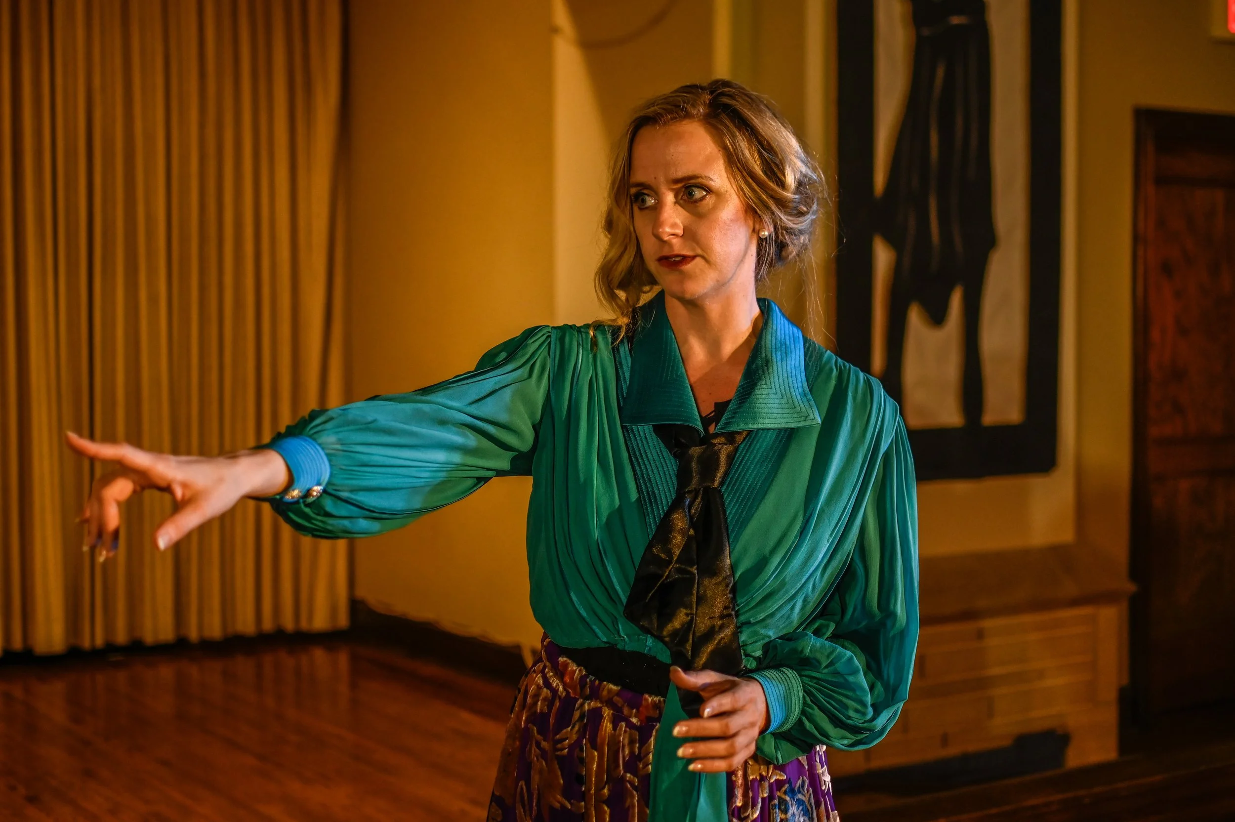 Lydia Gray as Olivia