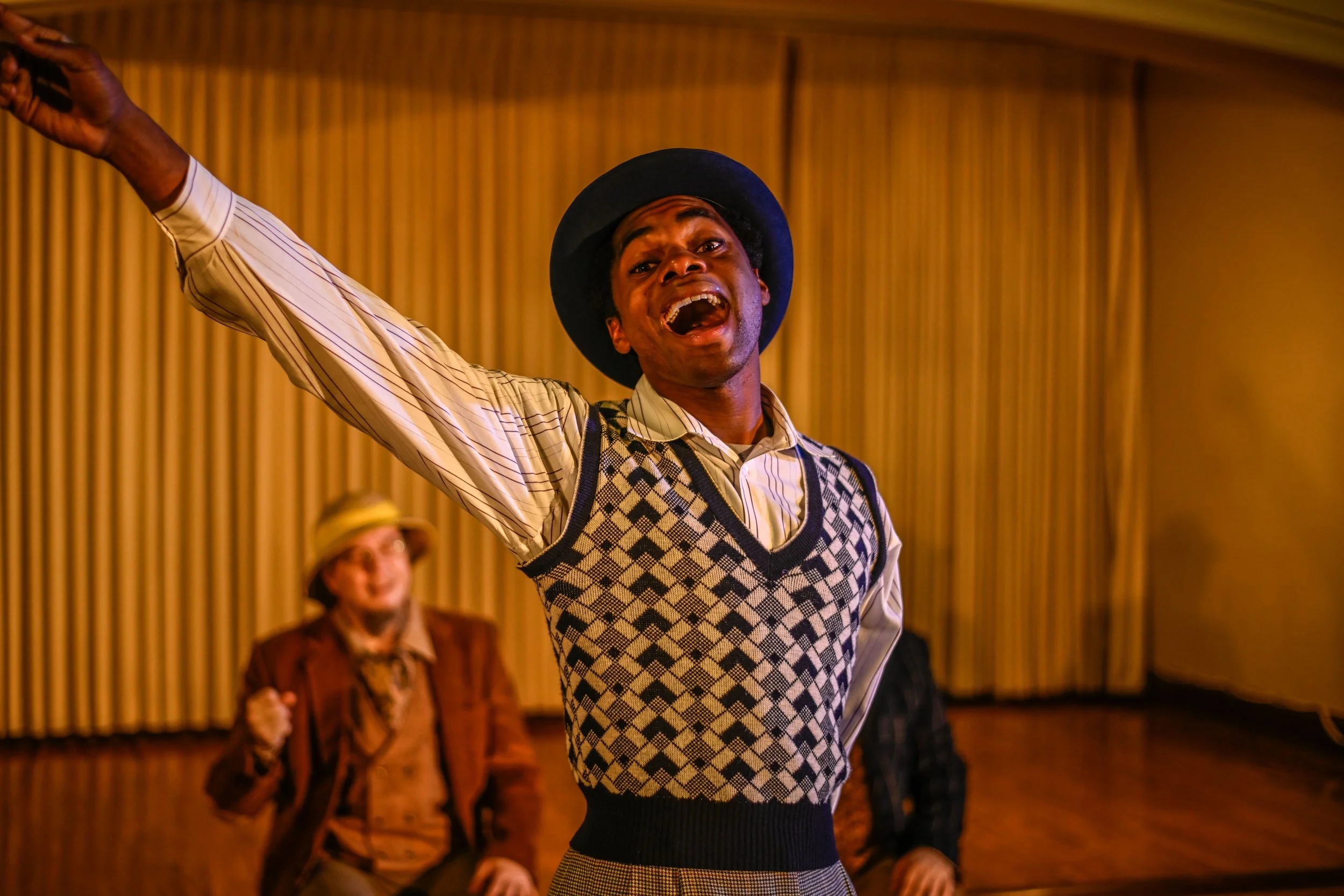 Josiah Parks as Feste