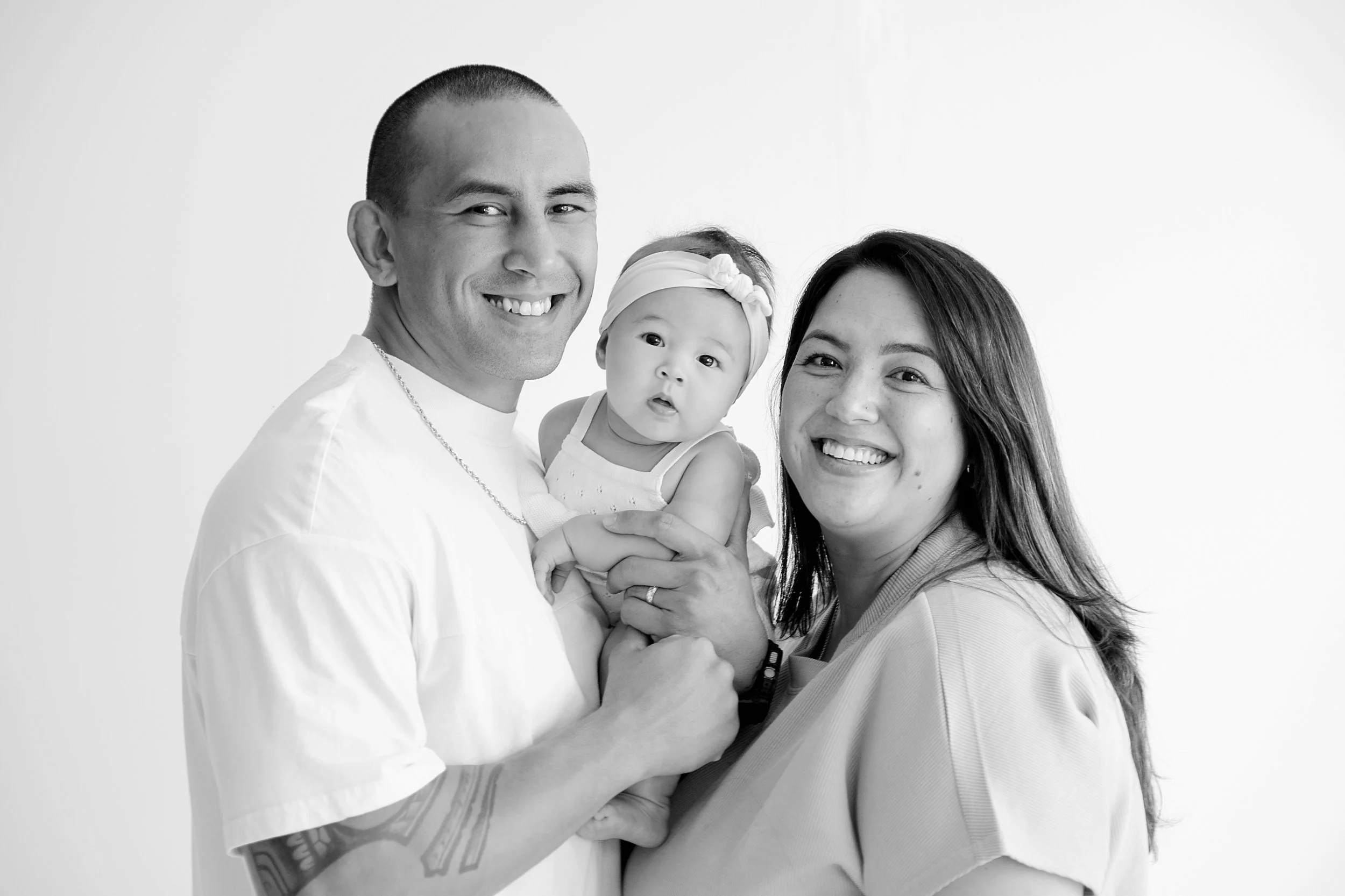 Newborn Photographer Newborn Maternity and Family Photography (25)bw.jpg