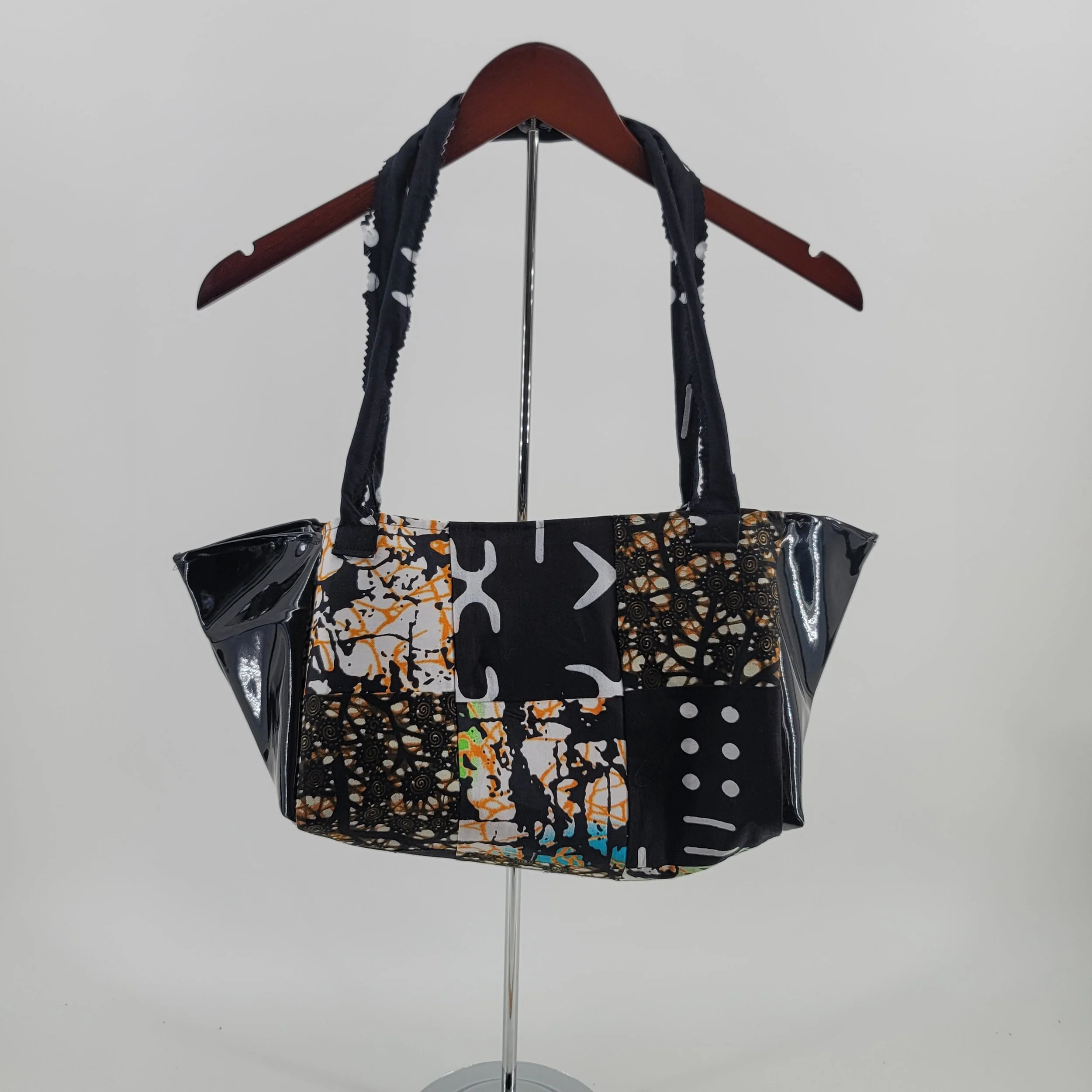 Patchwork Quilt "See Me" Box Tote