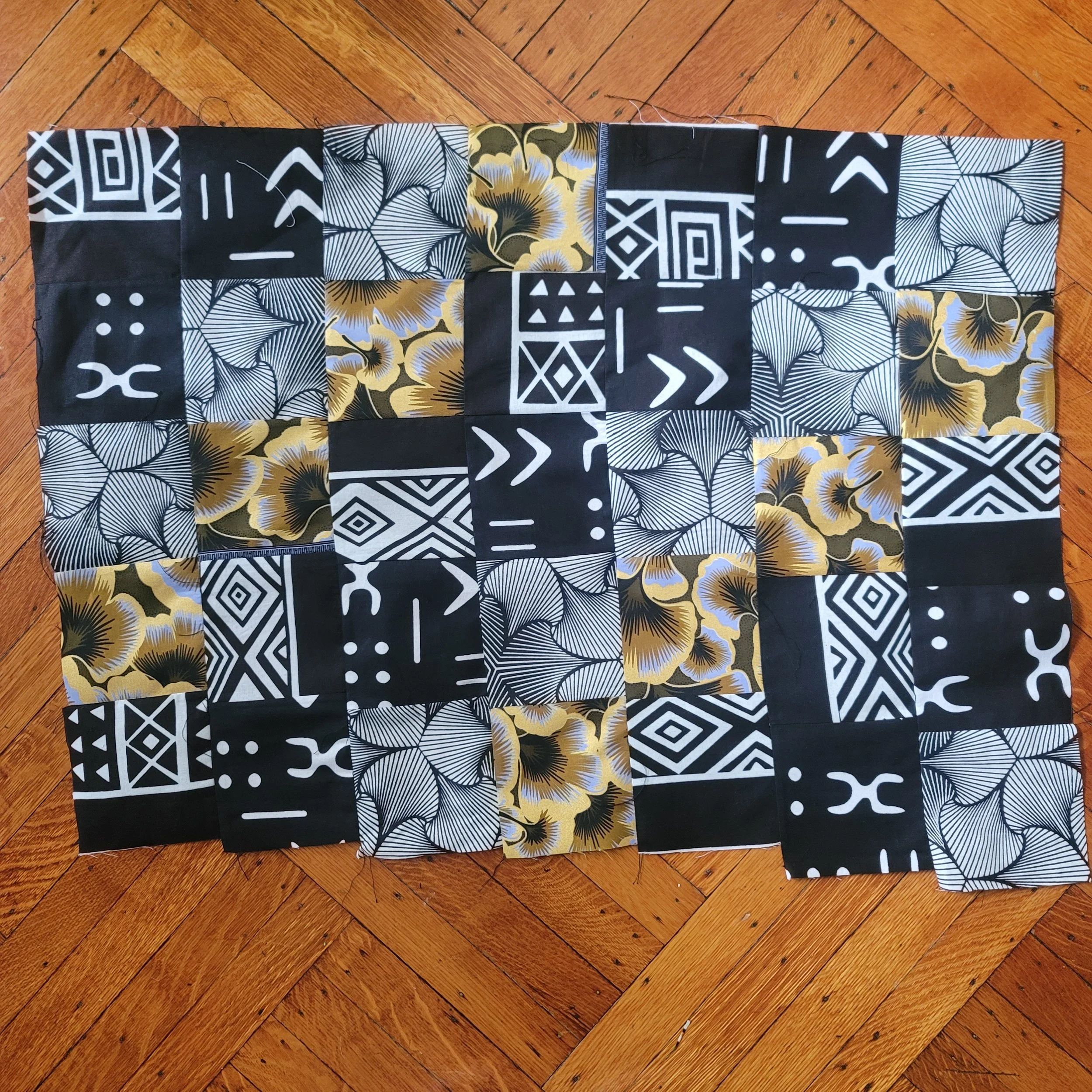 flecks of gold quilt.jpeg