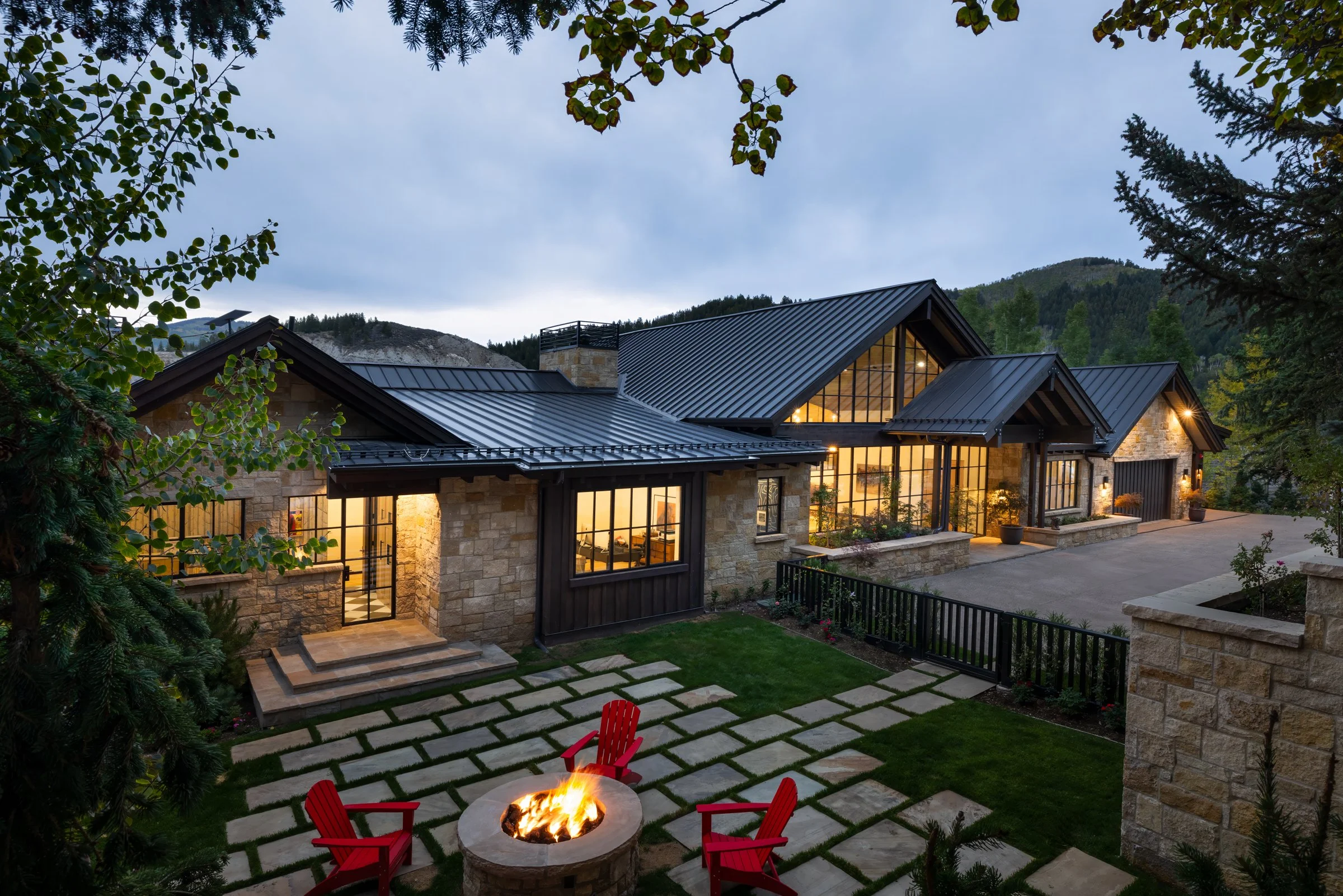 EleviewsHolden_Exterior9.jpg