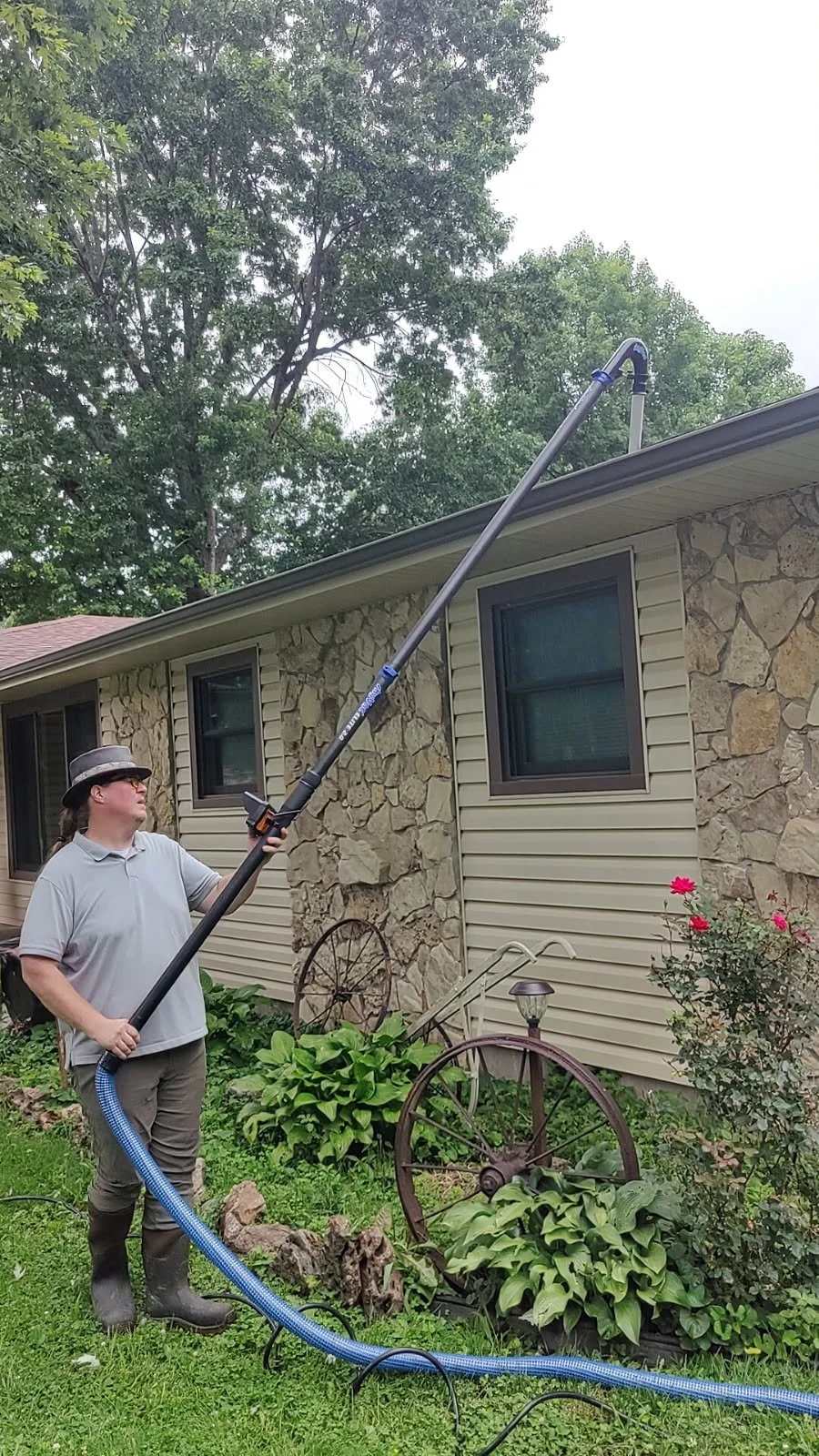 Easily reach over landscapes and decor.