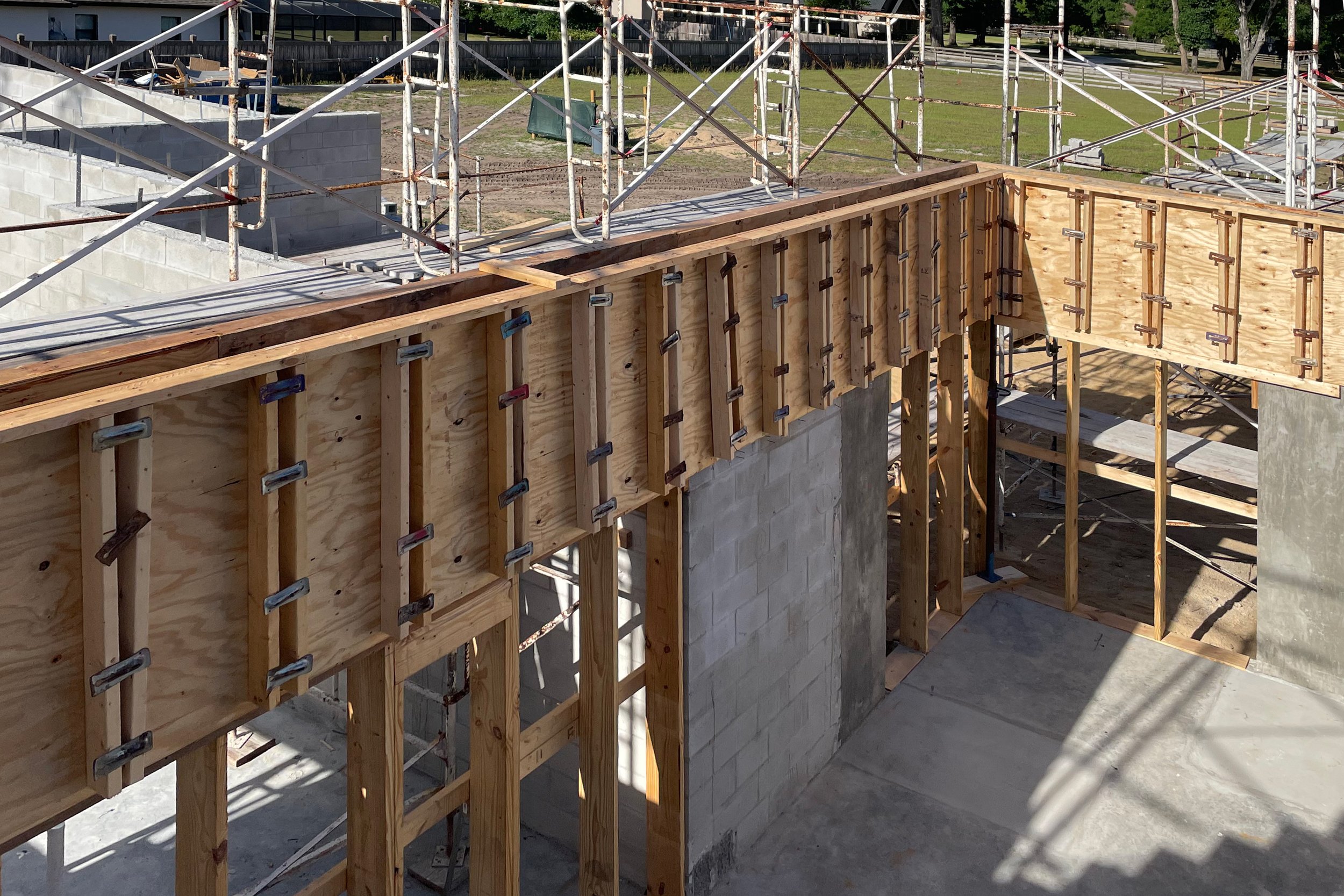 Julia-Under-Construction-5.jpg