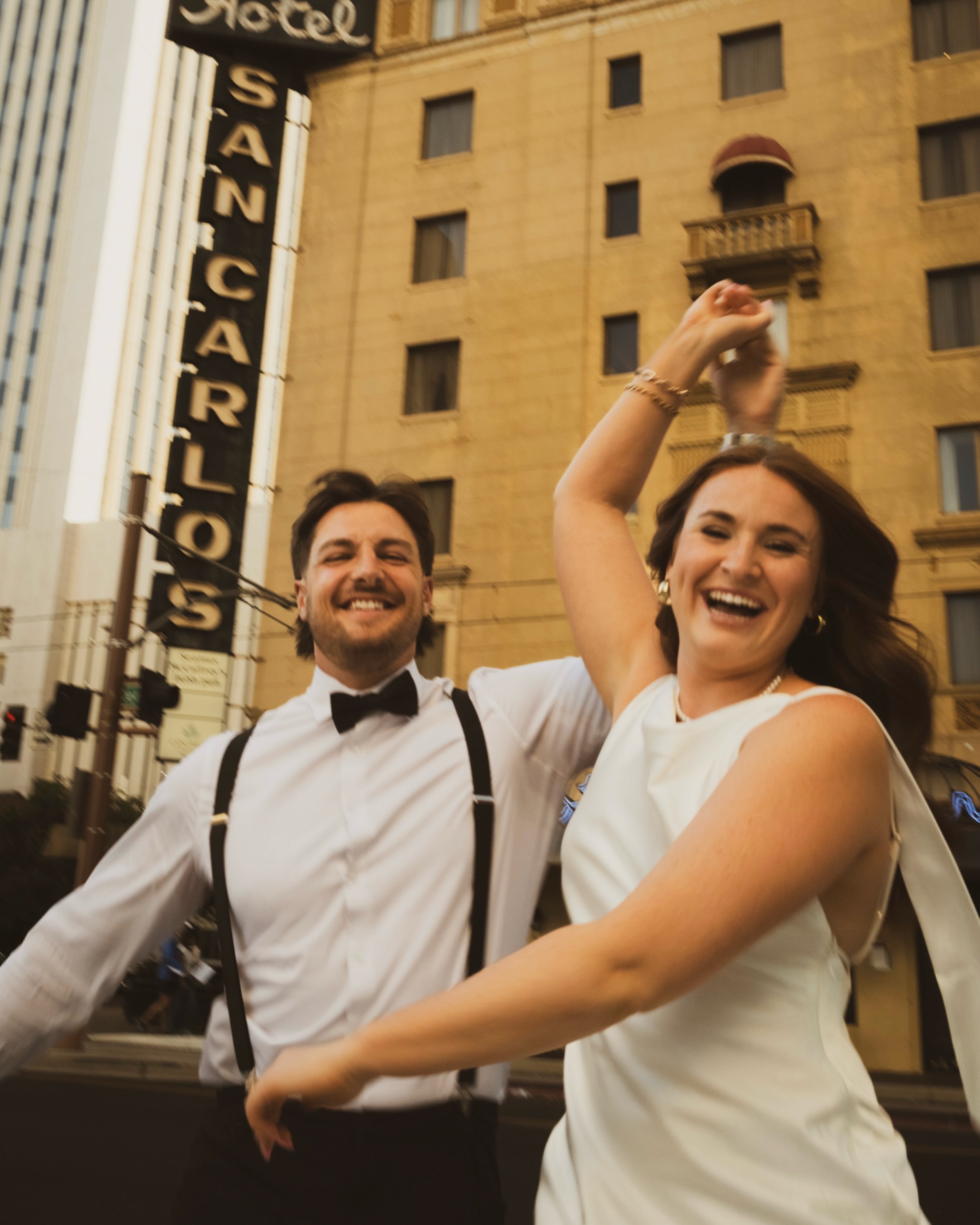 haunted hotels &amp; running through downtown phoenix -

what a fun engagement shoot and my first time at Hotel San Carlos 💍🍻

booking engagements, elopements, and weddings for 2027 🤍

&hellip;

Wedding photographer | downtown phoenix | engagement