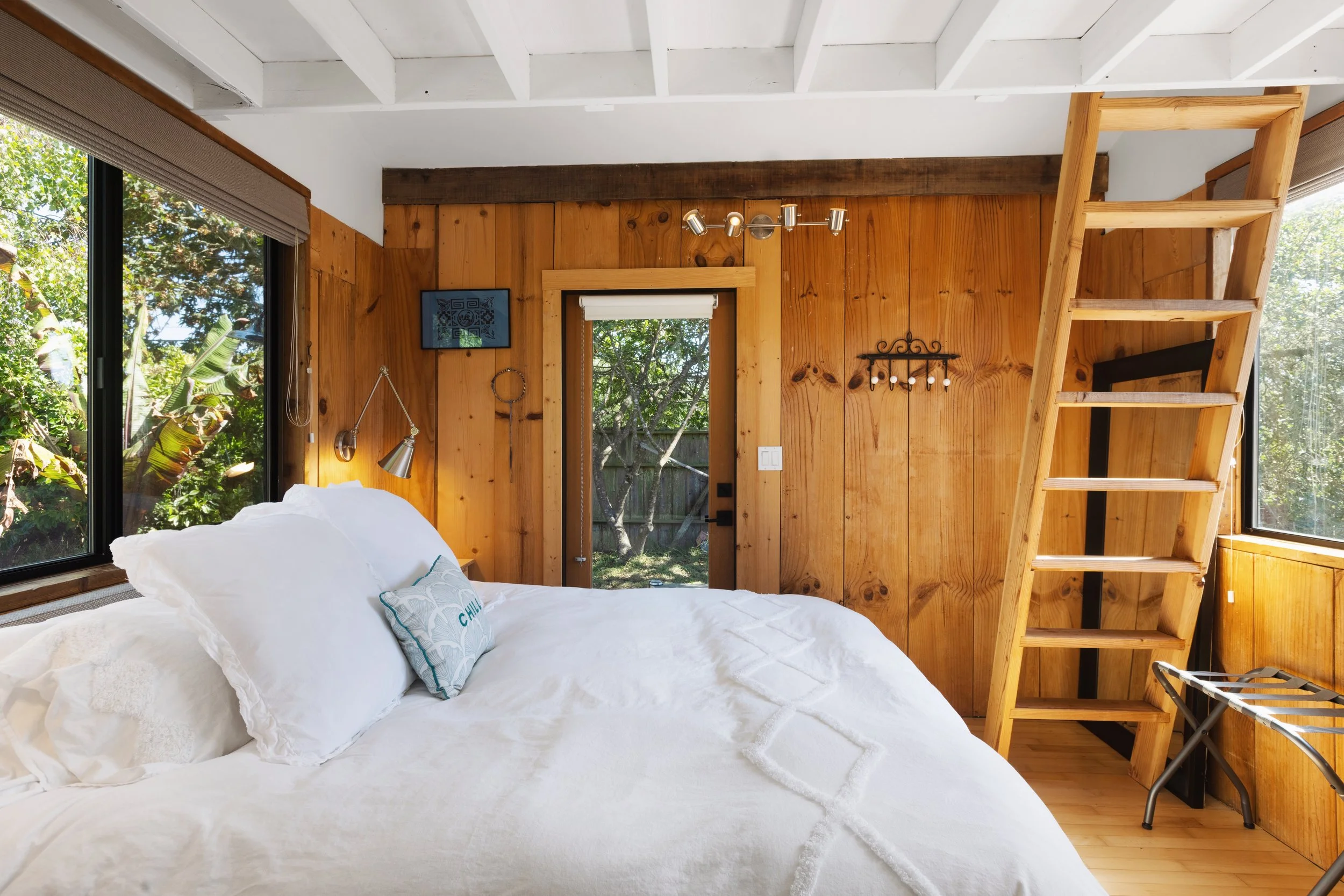 Surf Cabin
