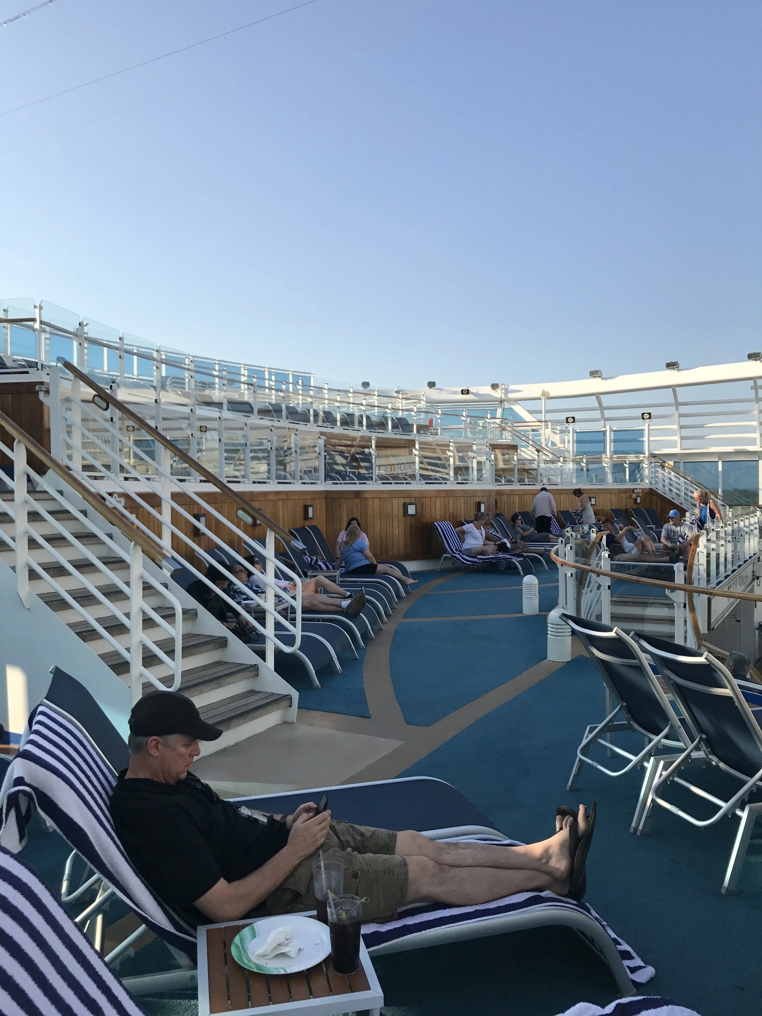 small-cruise-ship-open-deck-quiet-atmosphere