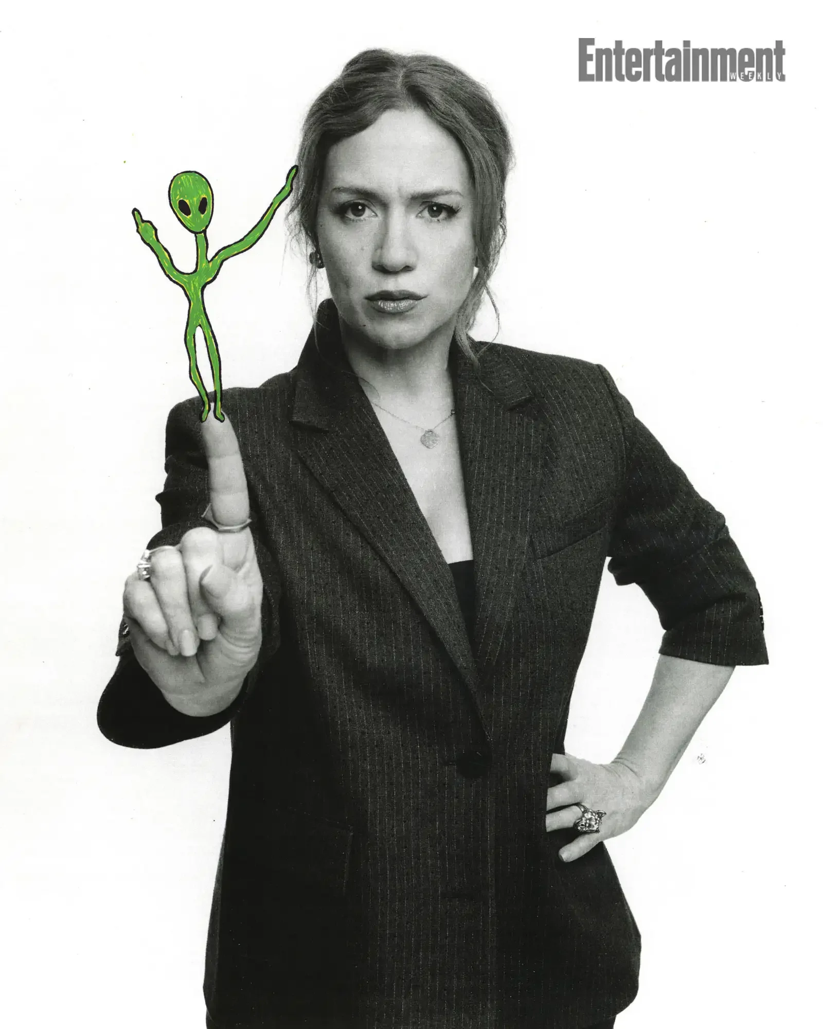 Resident-Alien-San-Diego-Comic-Con-Portraits-3-072525-5a5cb30ee5d64e788578265e5c28021b.webp