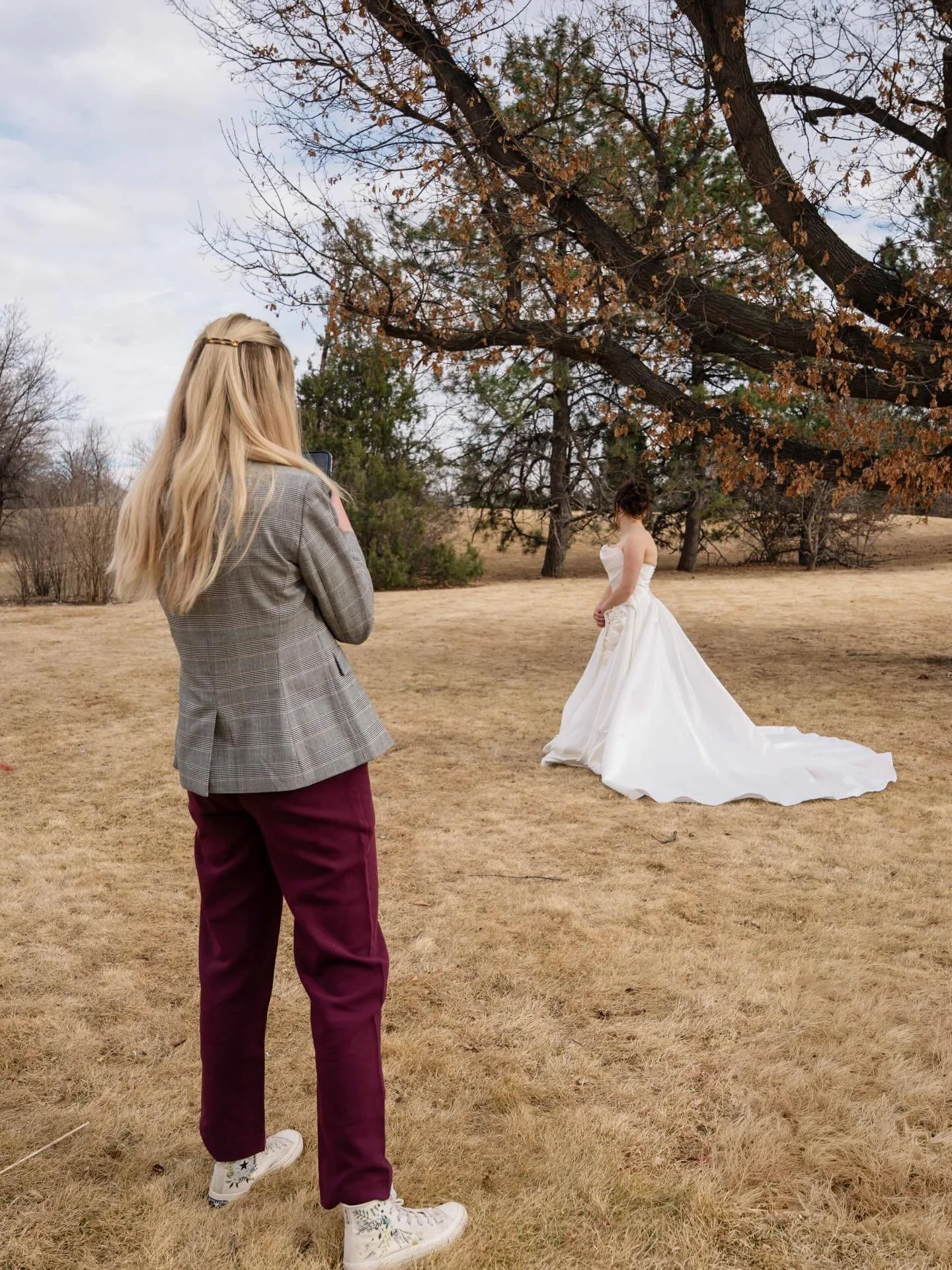 Most wedding planning happens behind a screen, but you can&rsquo;t truly feel the energy of a vendor solely through an Instagram feed. 

I&rsquo;m so excited to be a featured professional at the @denverunbridalshow on May 9th. I&rsquo;ll be capturing