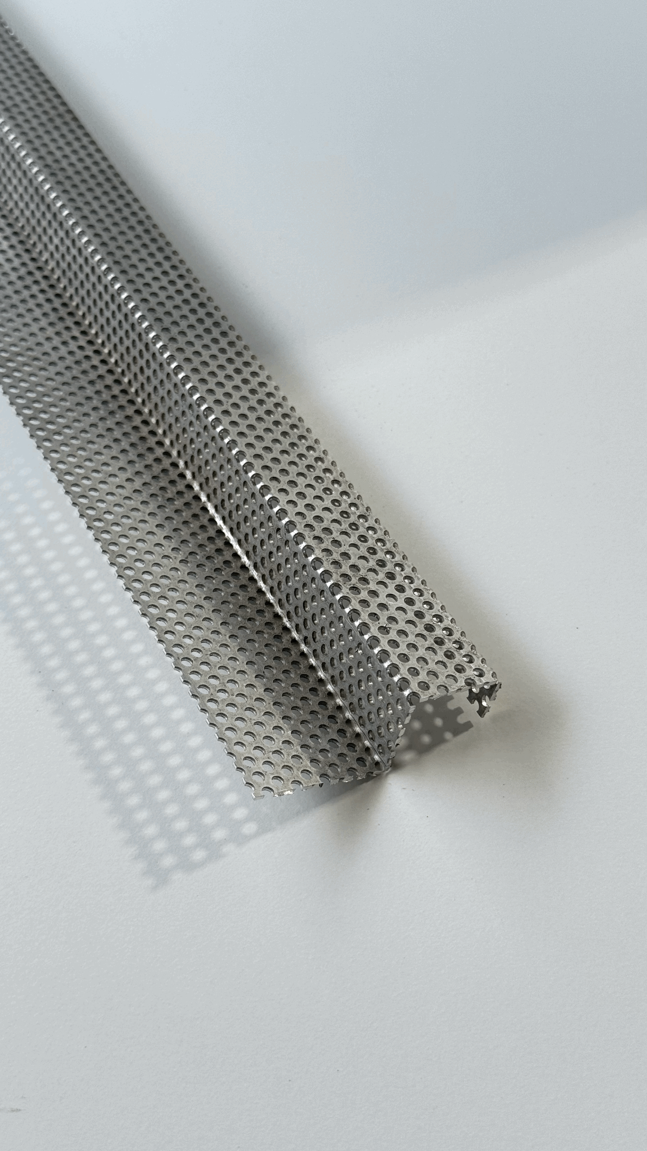 Flush Finish Cladding Cavity Closer