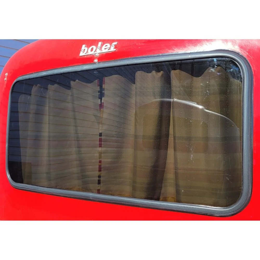 VITRE ACRYLIQUE UNIVERSELLE