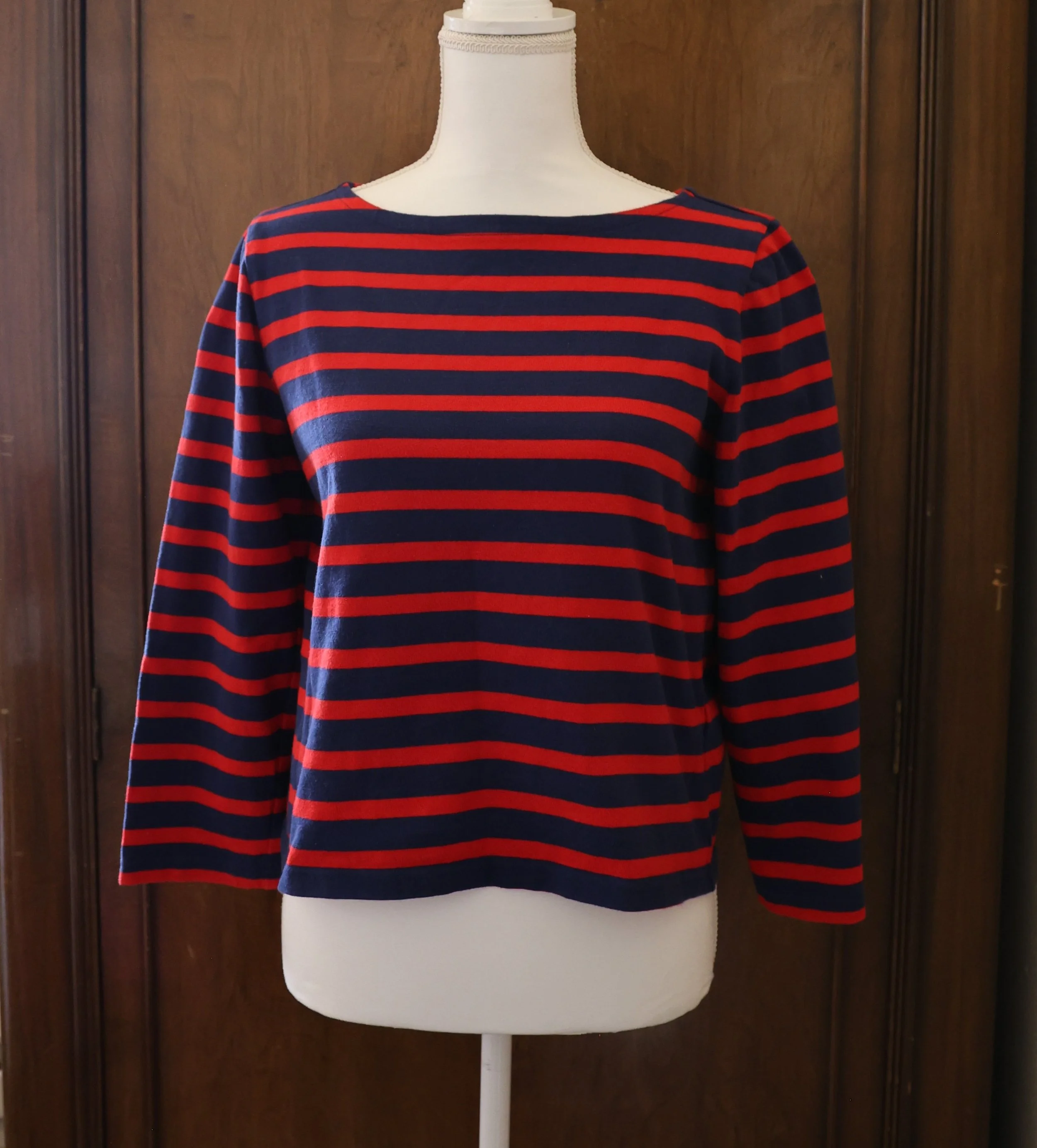J Crew Boatneck Top in Navy and Red Stripe. Size Small. Very Good Condition