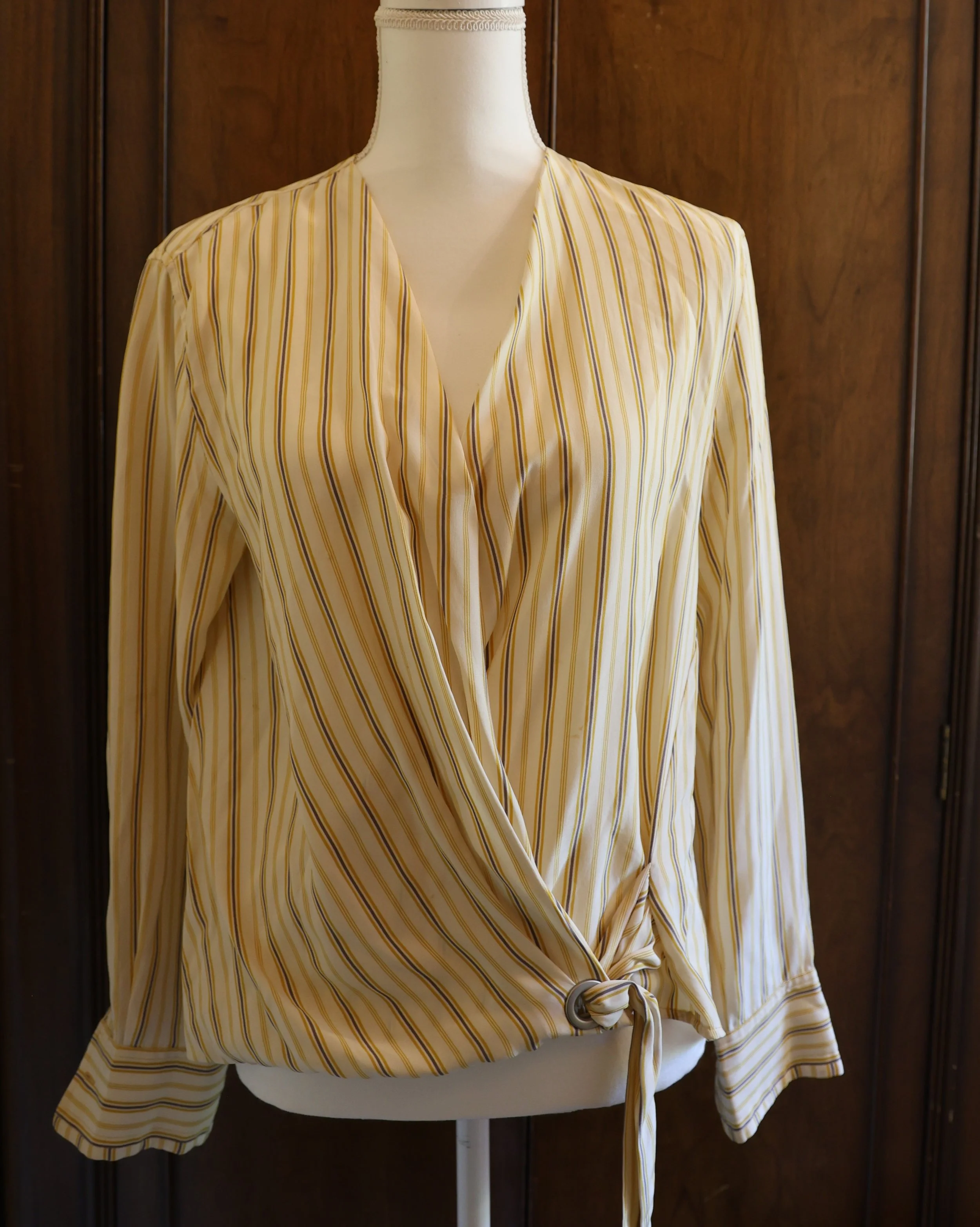 Rag and Bone Silk Top in Stripe. Size Small. Used Condition.