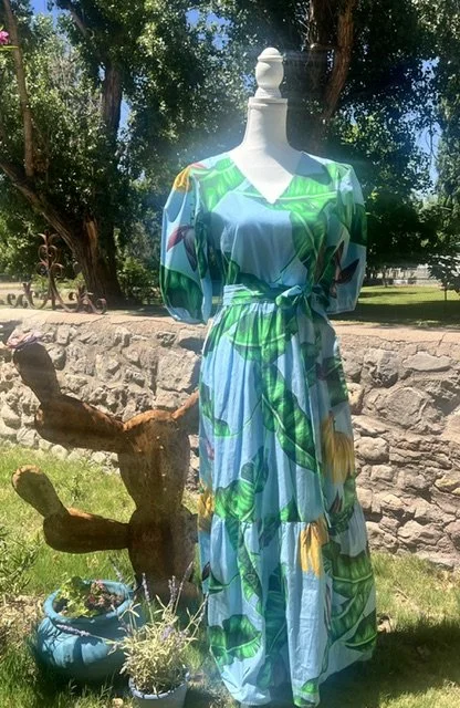Maude Vivante Tropical Print Maxi Dress Size Small Excellent Condition