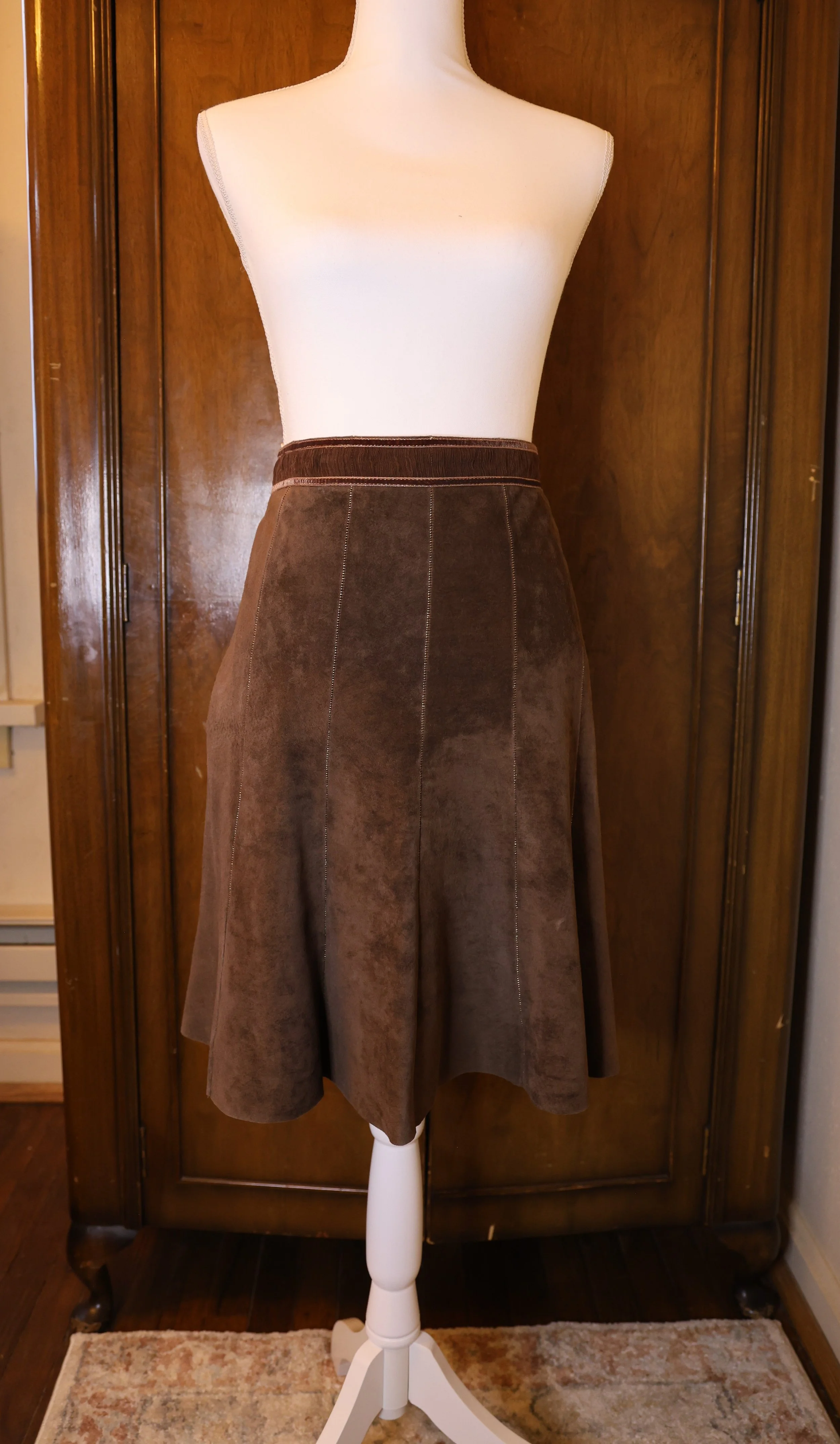 June Knee Length Suede Leather Skirt Size 6