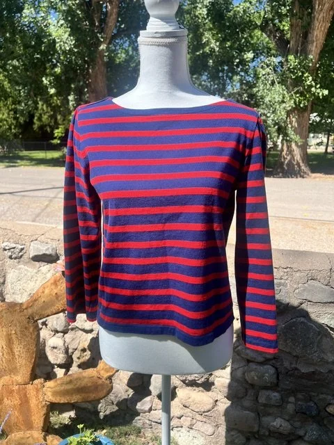 J Crew Boatneck Top in Navy and Red Stripe. Size Small. Very Good Condition
