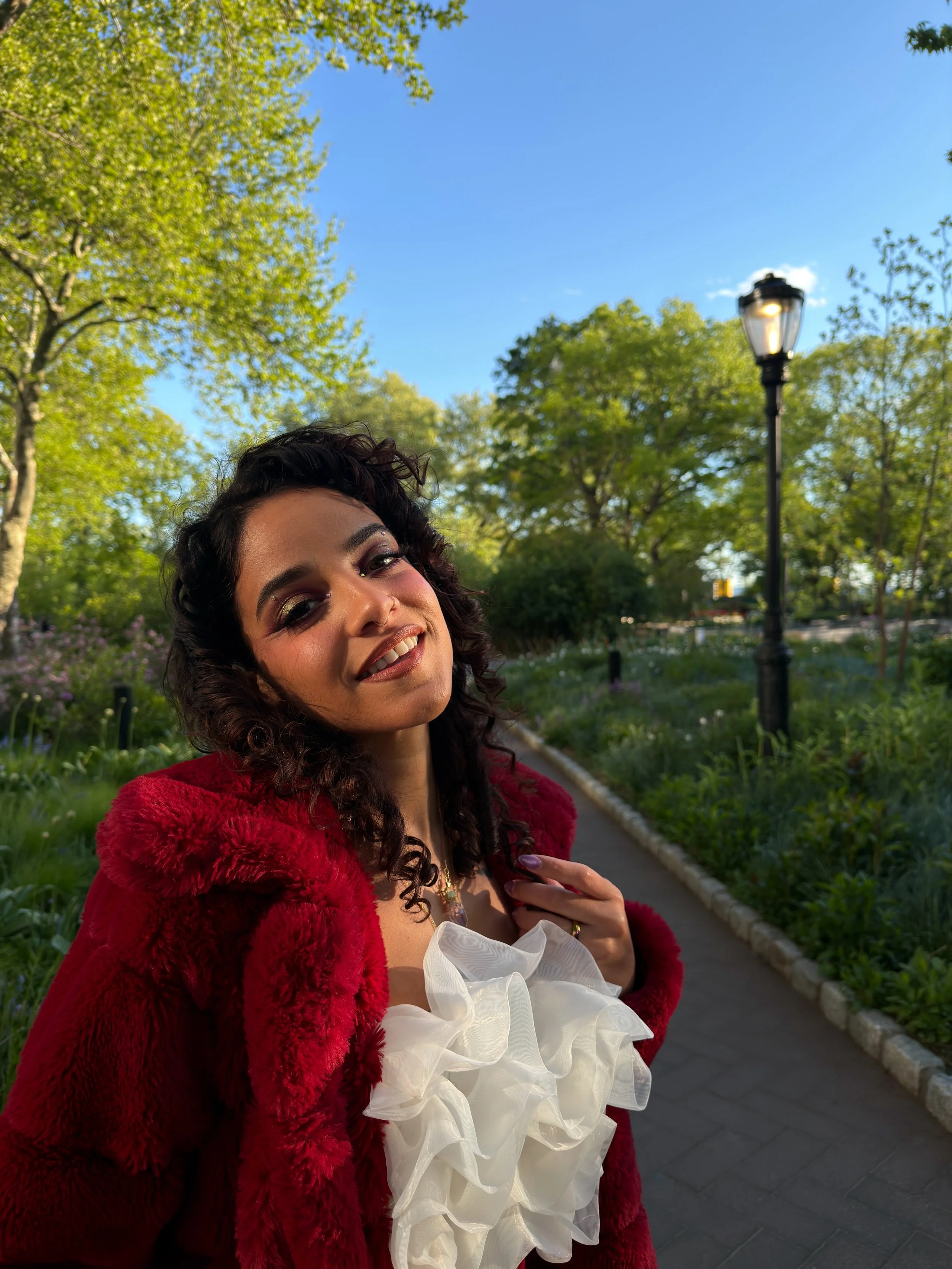 I watched The Devil Wears Prada 2 and there&rsquo;s a scene where Andy is telling Emily she&rsquo;s iconic, and now it&rsquo;s become one of my daily mantras, because well&hellip; I AM iconic 🤷🏻&zwj;♀️ That&rsquo;s all. 

Outfit ✨
Top @zara Thrifte