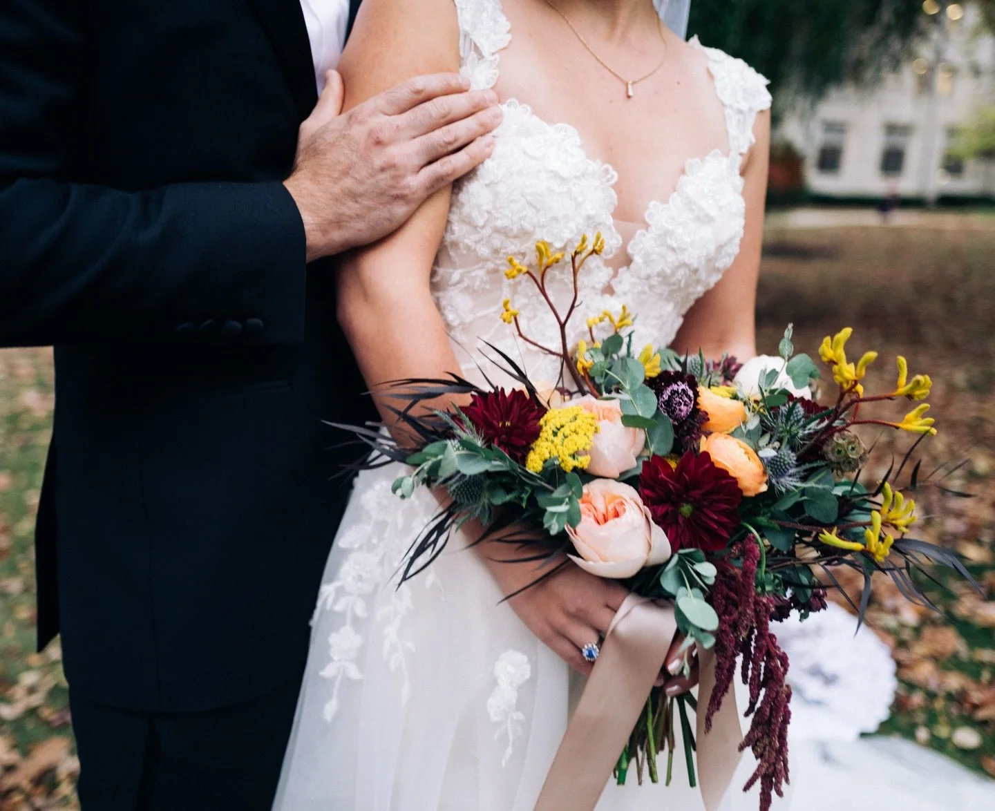 These colors. This couple. 🧡

What an honor to design floral for @danielle__bushaw &amp; @francisvallejoart