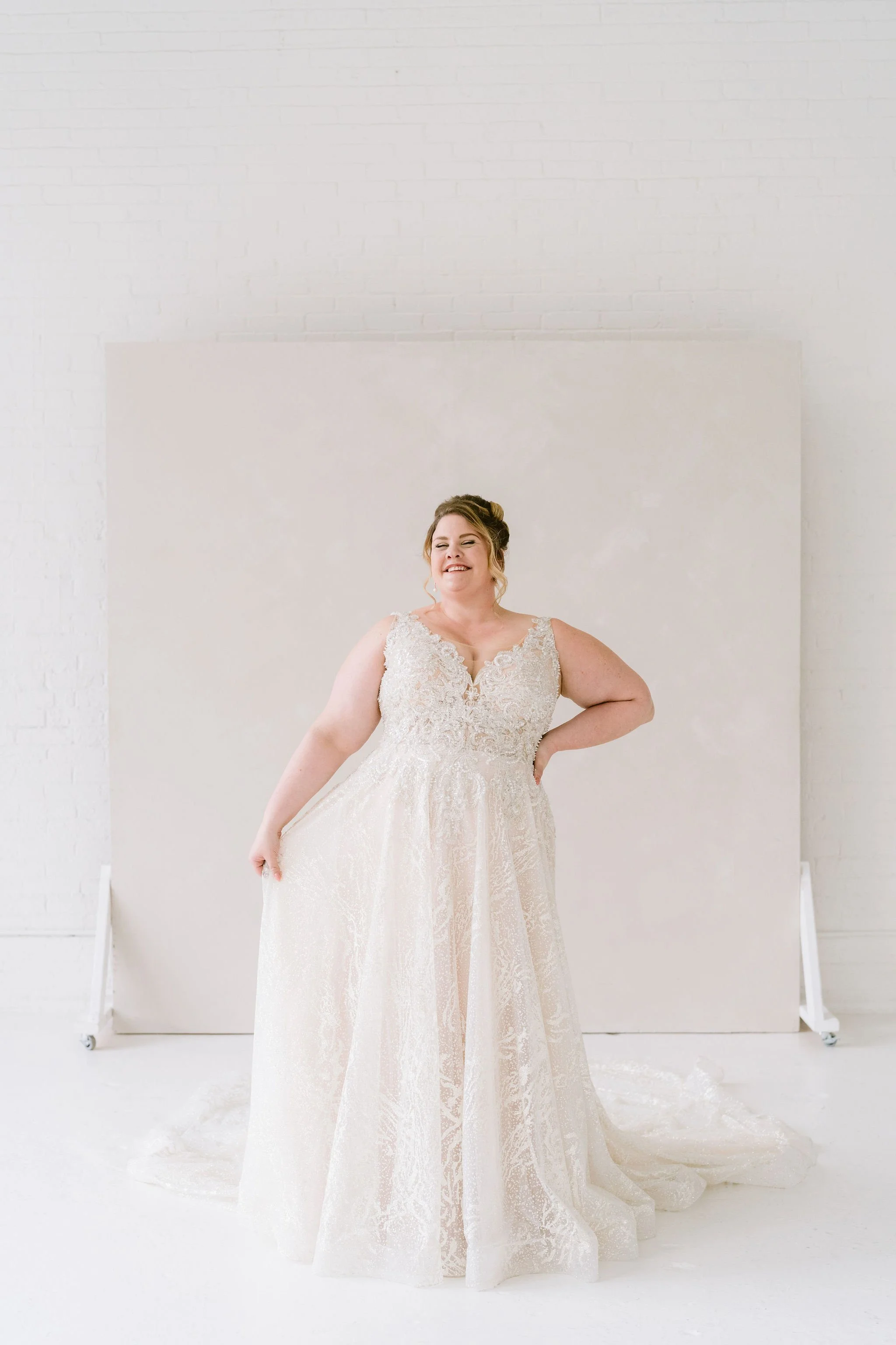 CURVE-COUTURE-BRIDAL-GLAM-COLLECTION-HARRIET (3).jpg