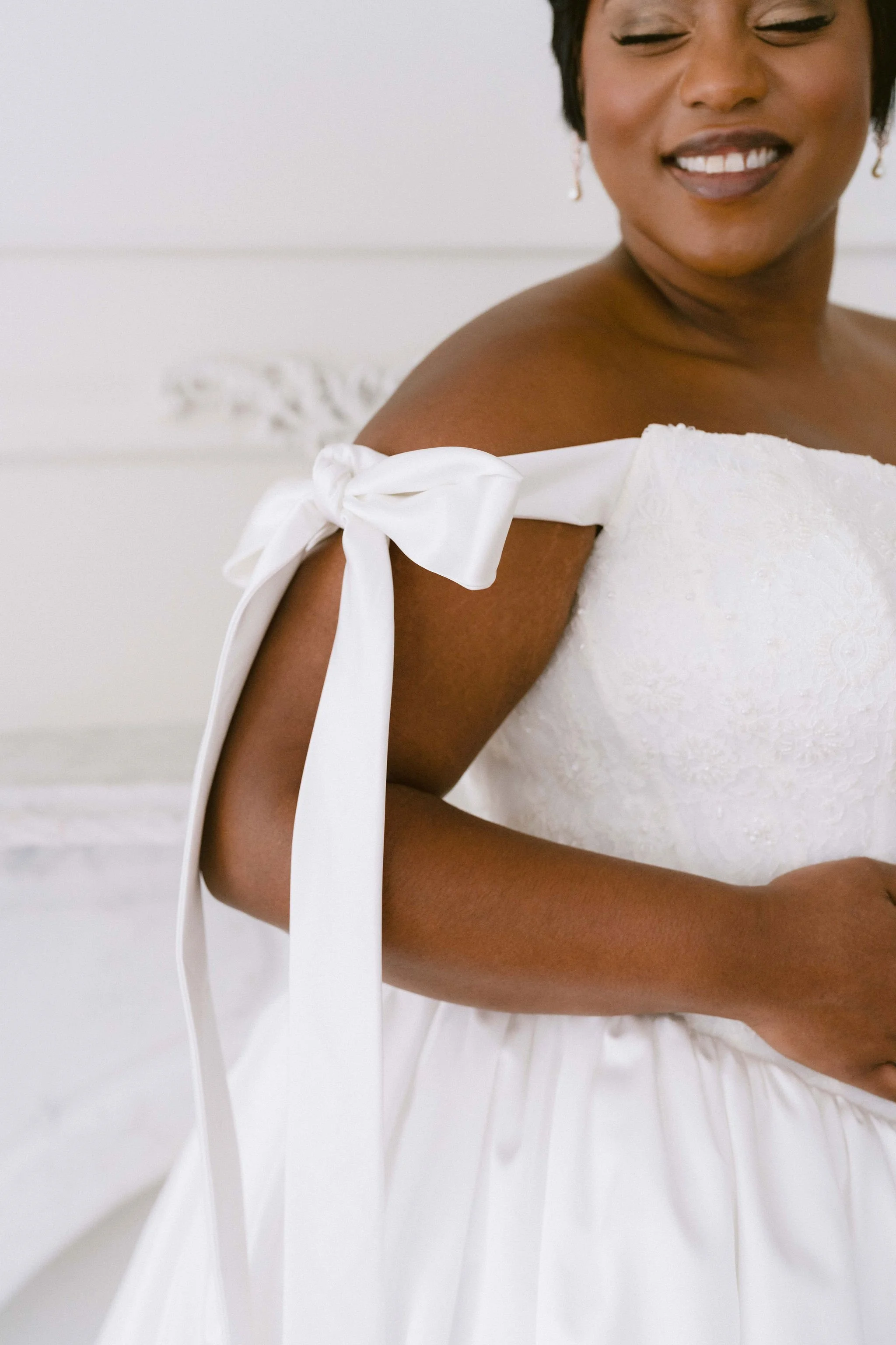 CURVE-COUTURE-BRIDAL-SIGNATURE-COLLECTION-MAISIE (2).jpg