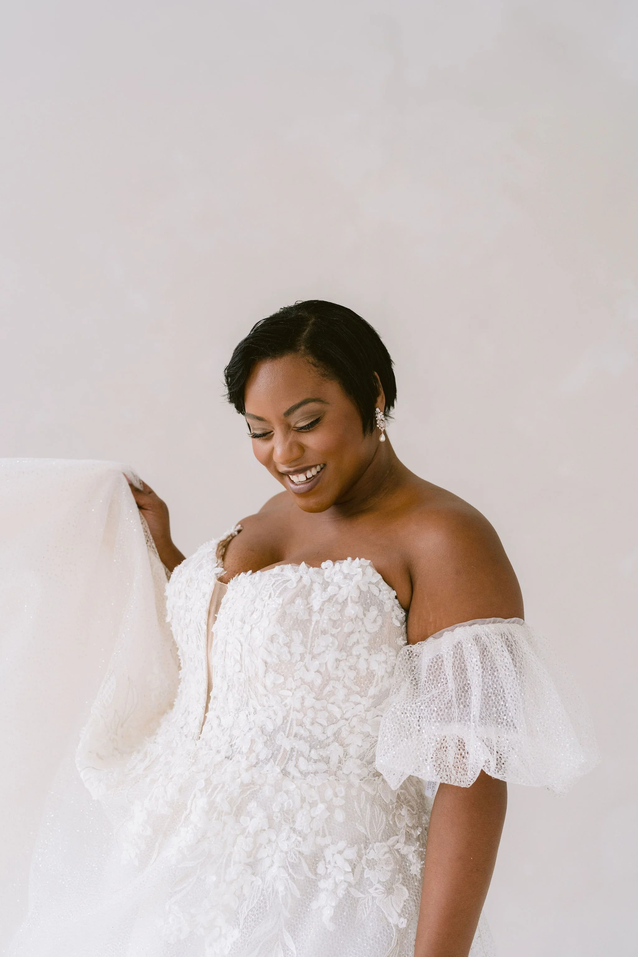 CURVE-COUTURE-BRIDAL-GLAM-COLLECTION-HENDRIX (2).jpg