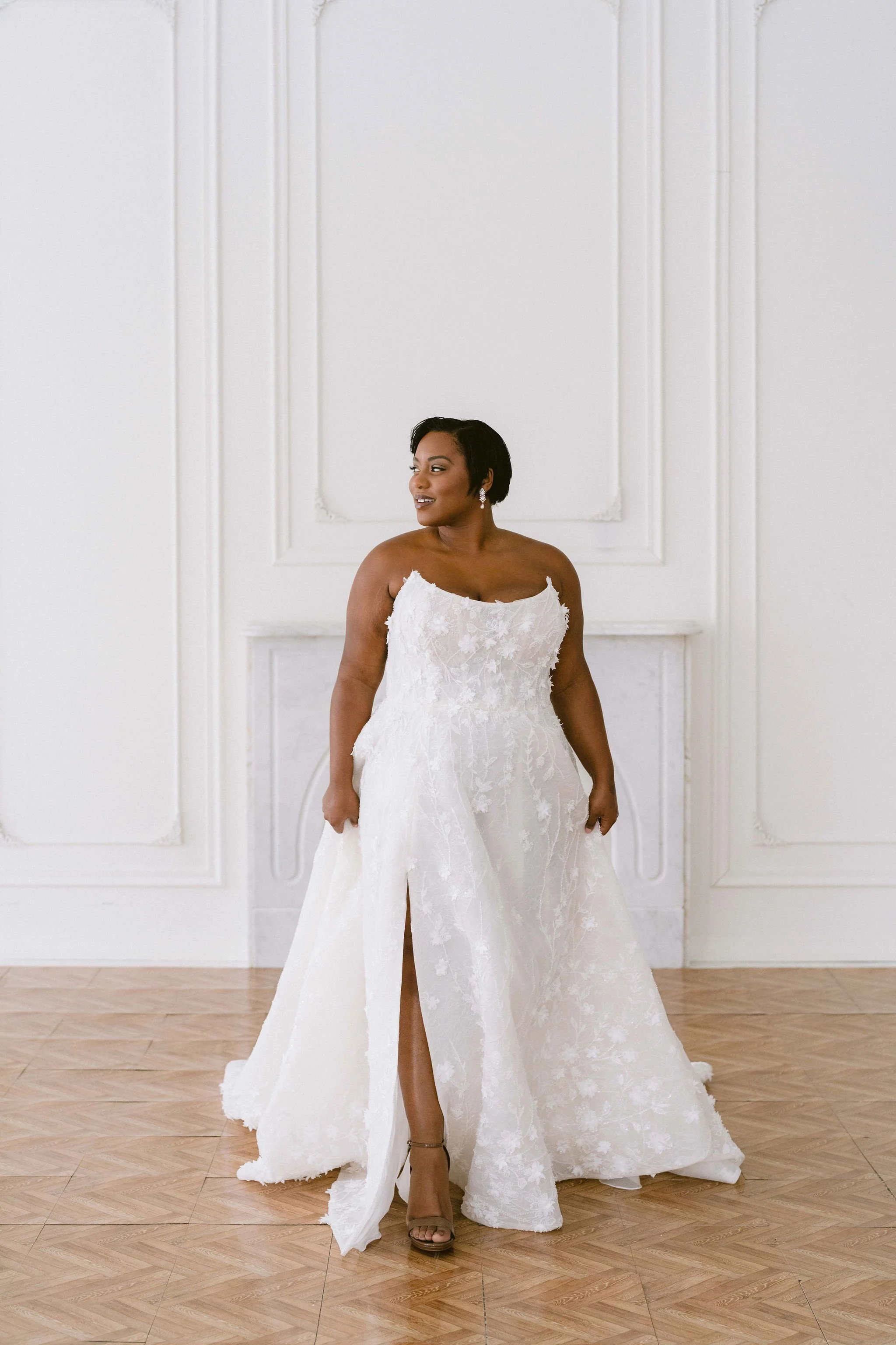 CURVE-COUTURE-BRIDAL-SIGNATURE-COLLECTION-MARCELLA (3).jpg