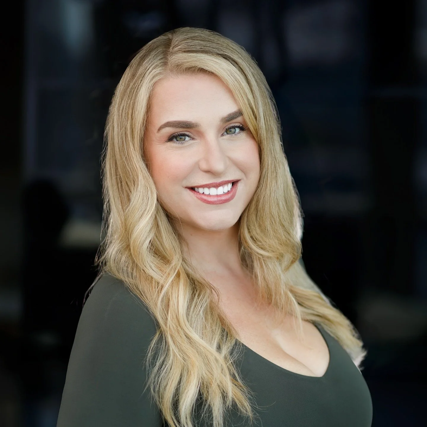 Headshot of Event Architect founder, Emelia Winnig