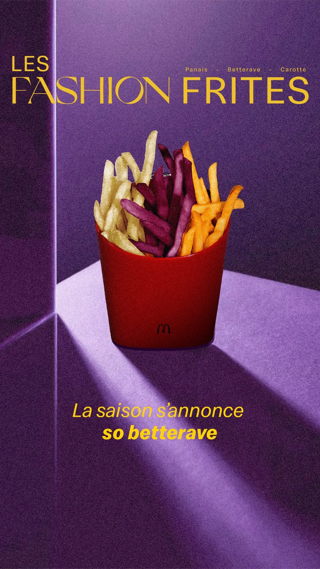 Une image d'un emballage Tree McDonald's contenant des frites de différentes couleurs, avec du texte en français annonçant la nouvelle saison des Betteraves.