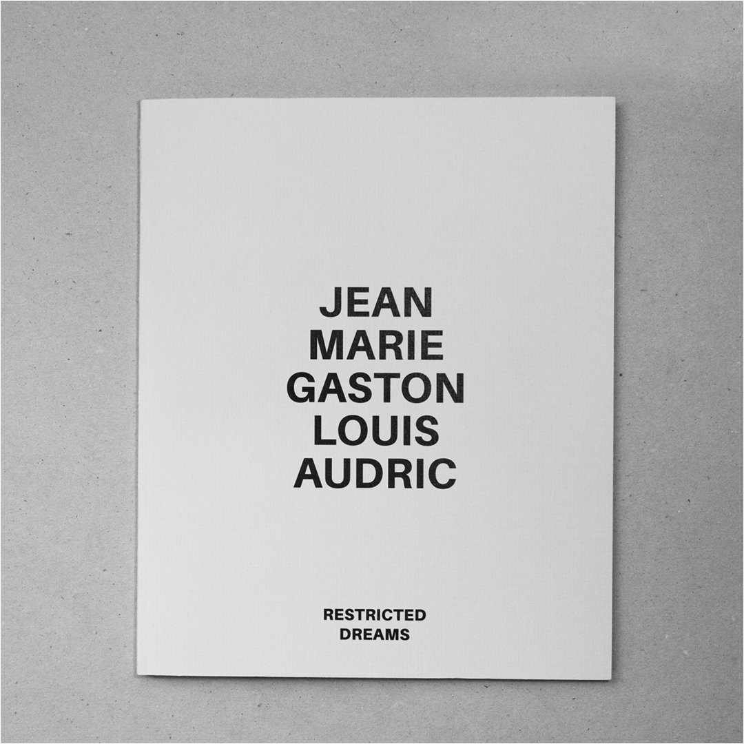 Couverture d'un livre avec le titre "Restricted Dreams", mentionnant les noms de Jean Marie Gaston Louis Audric.