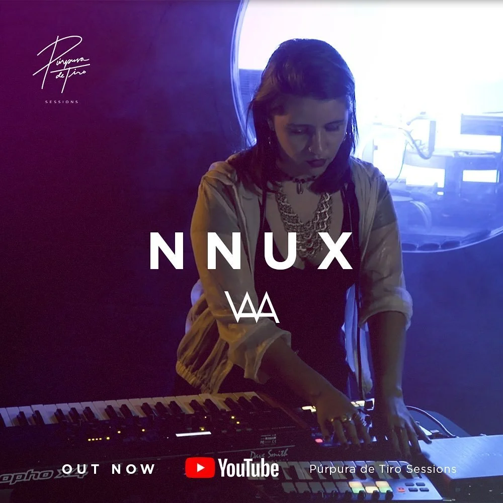 Ya está afuera Púrpura de Tiro Sessions con @_nnux del sello discográfico @vaariosartistas en @reyvinilopressing.
-
Apóyennos subscribiéndose al canal de YouTube 🔥
Link en la bio‼️
-
&iexcl;Estén atentos para los próximos estrenos!
-
@jonajon