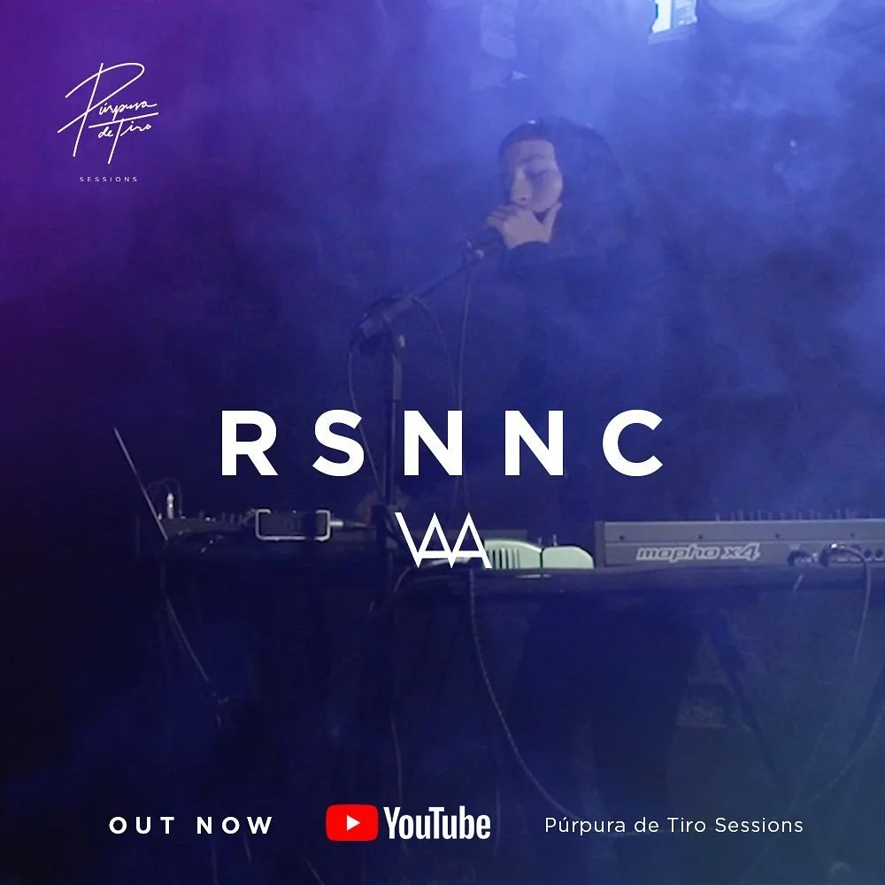 Ya está afuera Púrpura de Tiro Sessions con @_____resonancia del sello discográfico @vaariosartistas en @reyvinilopressing.
-
Apóyennos subscribiéndose al canal de YouTube 🔥
Link en la bio‼️
-
&iexcl;Estén atentos para los próximos estrenos!
