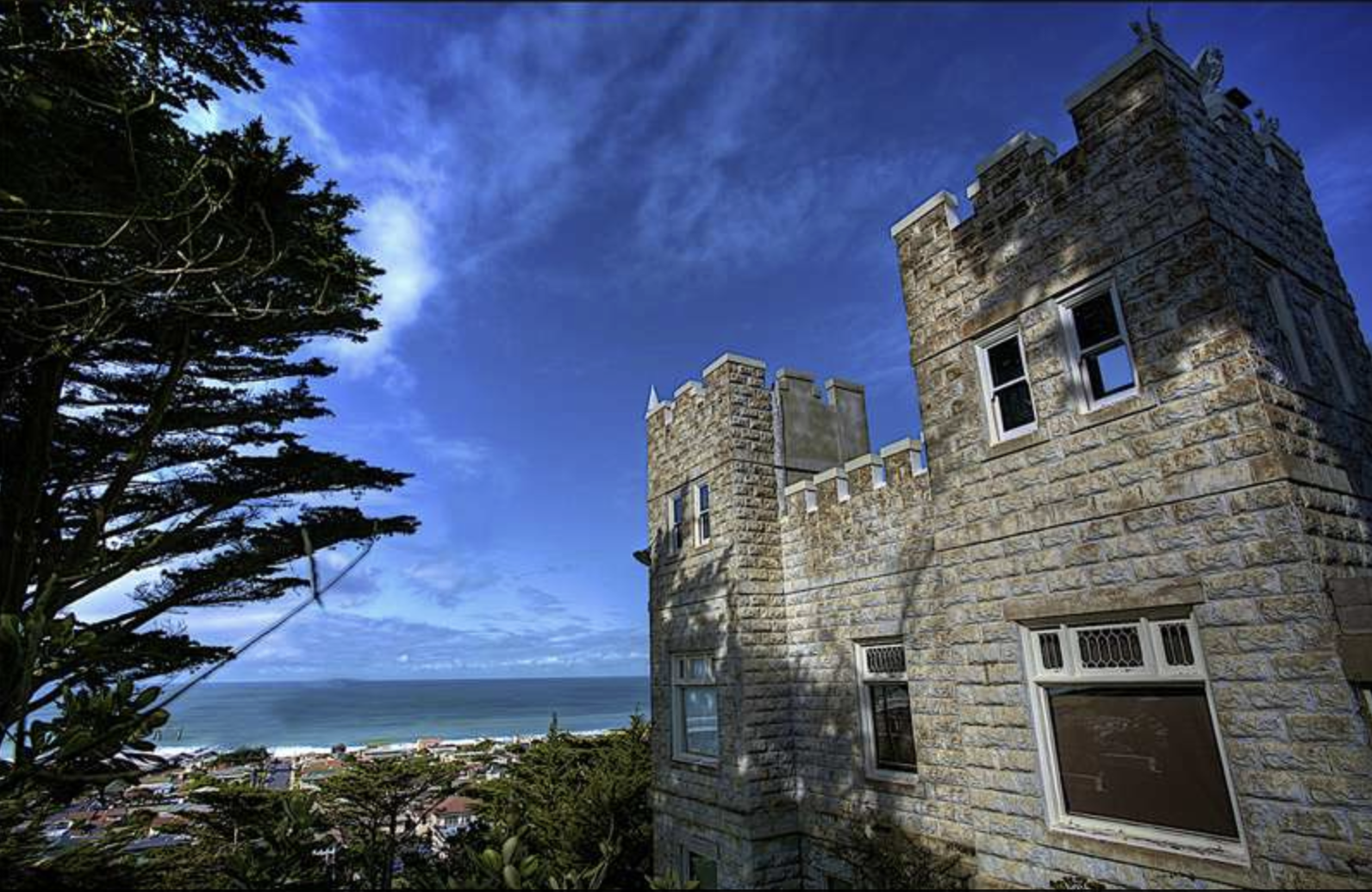 Sunday Music Salon at Mazza Castle