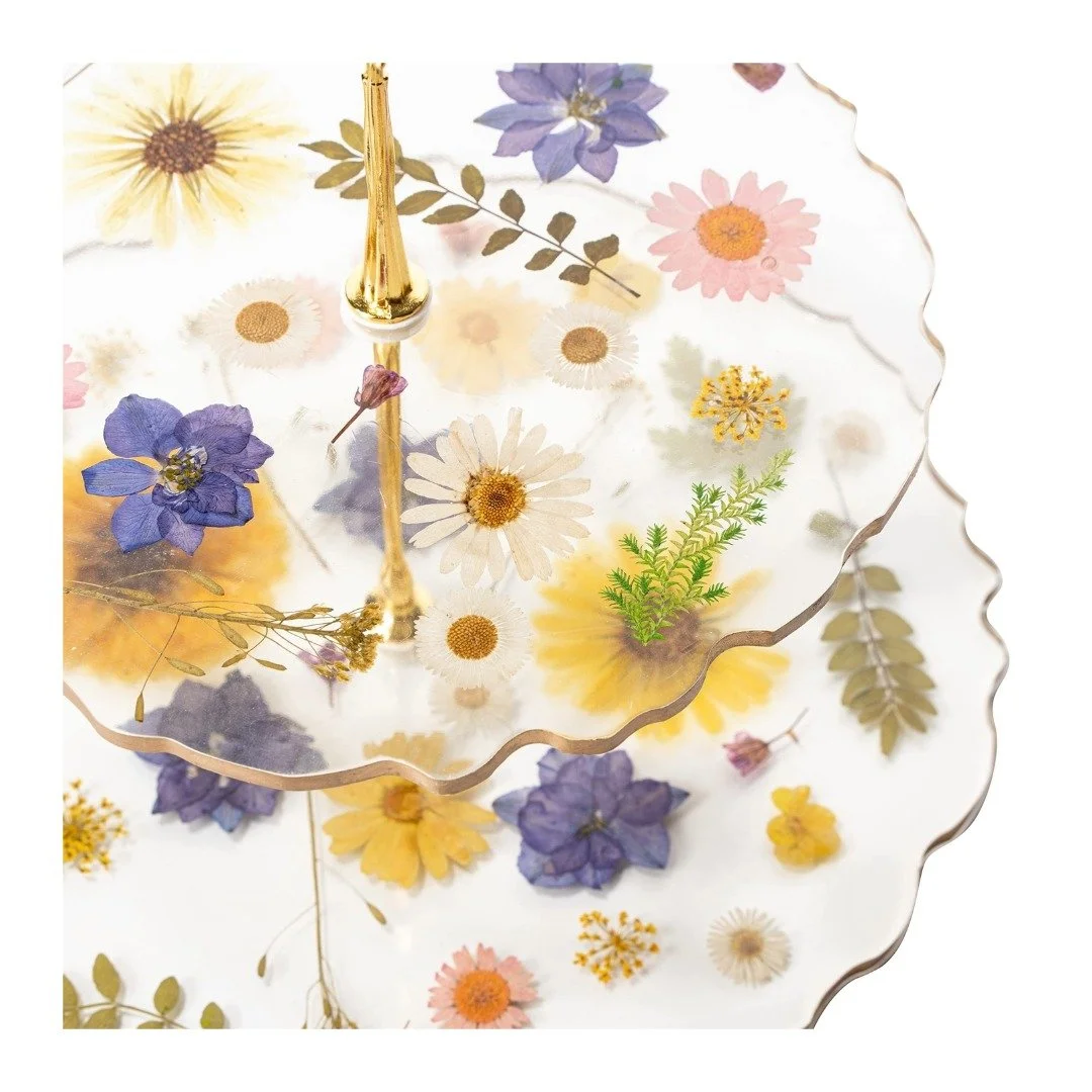 Cake_plate_detail_edited.jpeg